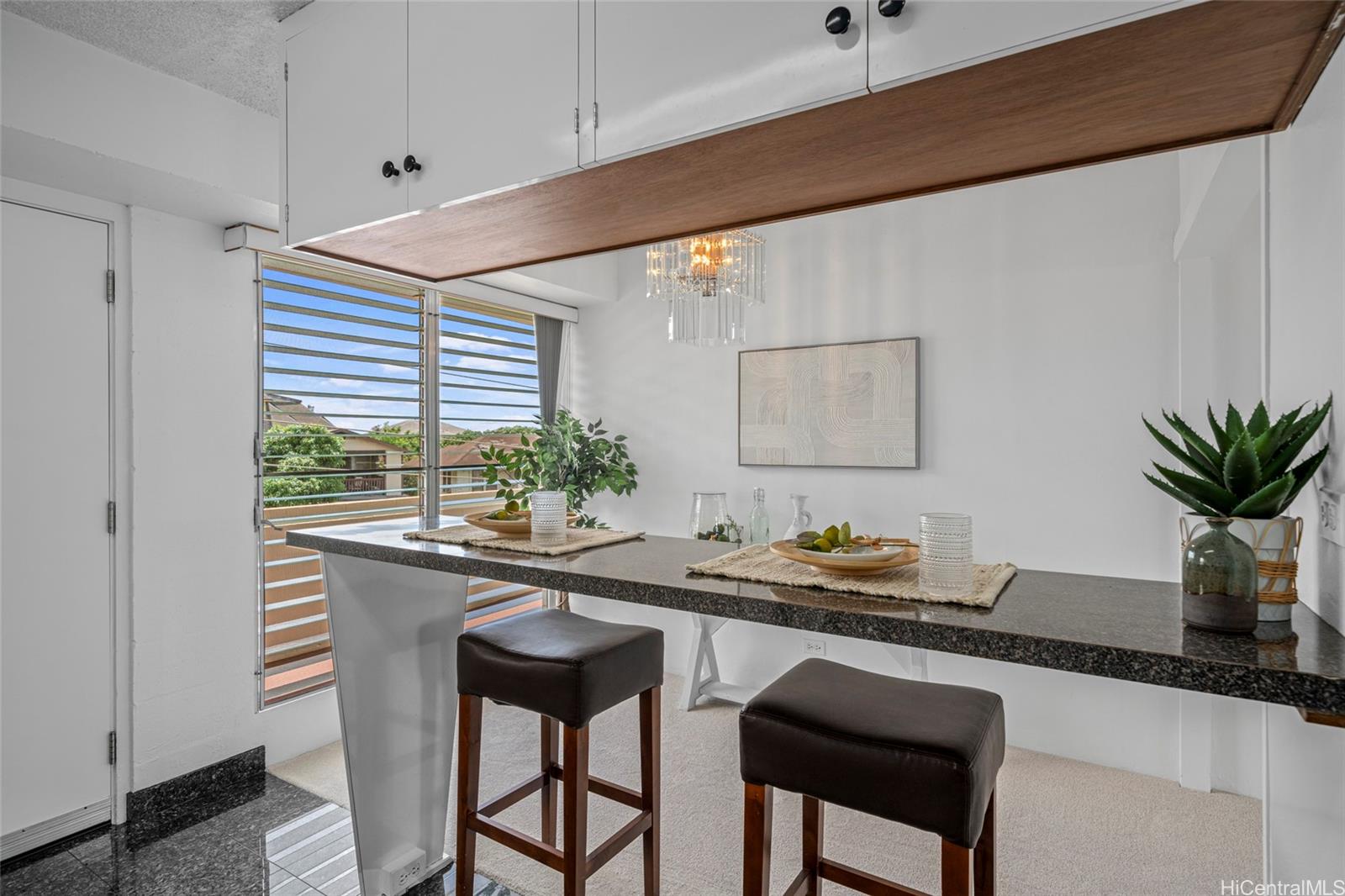 Hi-Sierra Apts The condo # 601, Honolulu, Hawaii - photo 7 of 23