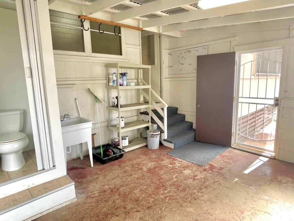 3352  Kaau St Palolo, Diamond Head home - photo 17 of 22