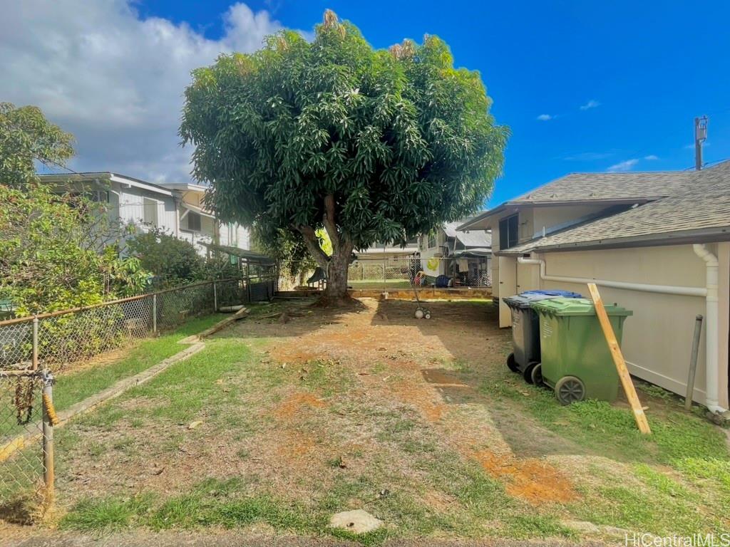 3352  Kaau St Palolo, Diamond Head home - photo 3 of 22