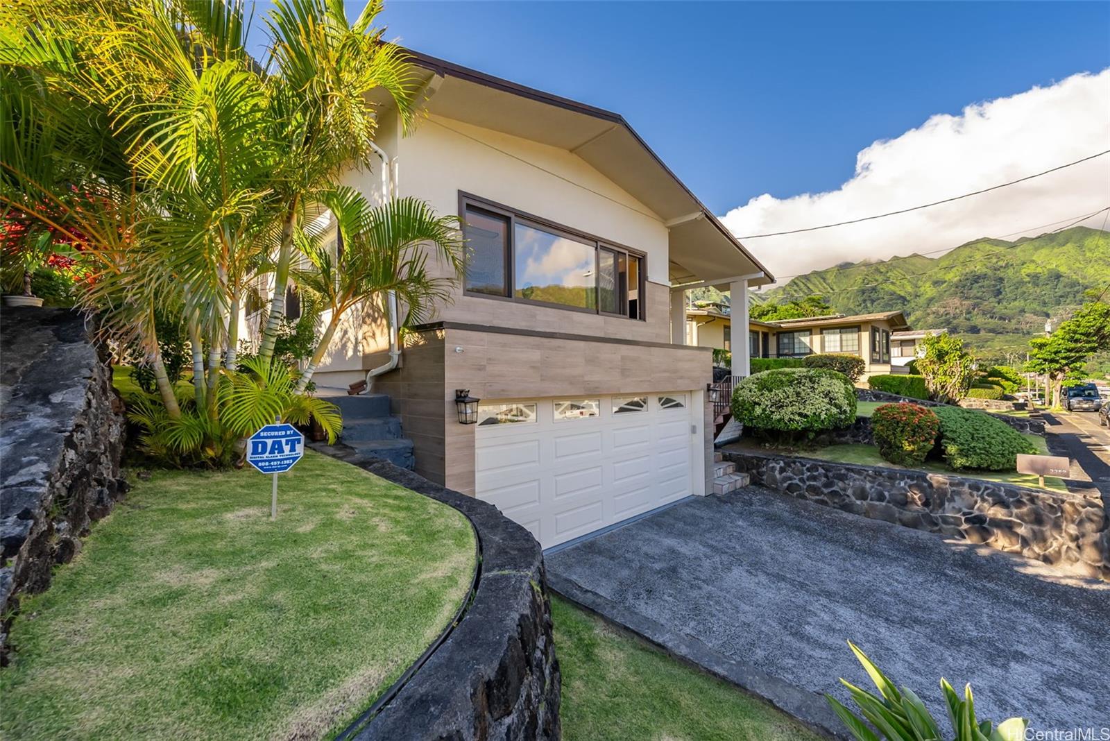 3352  Oahu Ave Manoa-upper, Honolulu home - photo 2 of 20