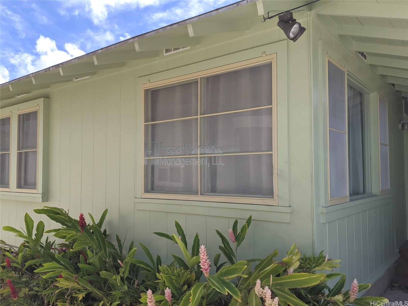 3358 Harding Ave Honolulu - Rental - photo 2 of 12