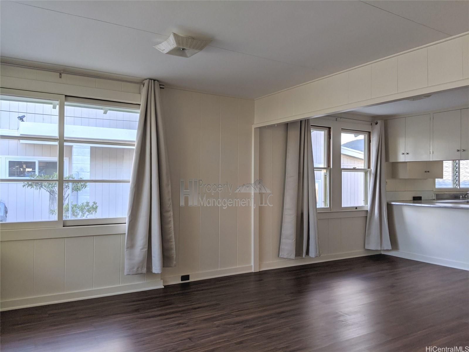 3358 Harding Ave Honolulu - Rental - photo 4 of 12