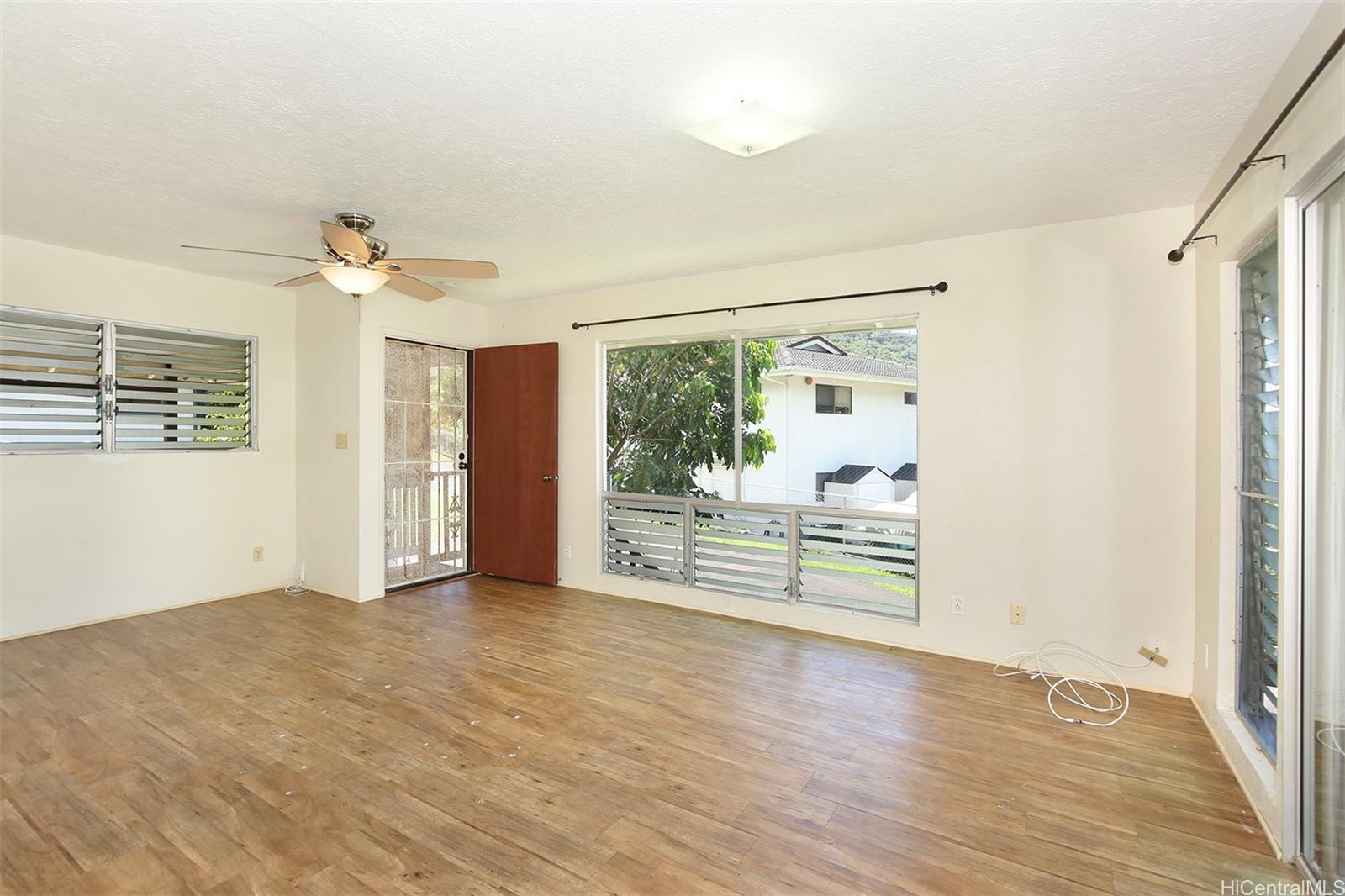 3360  Manoa Road Manoa Area, Honolulu home - photo 6 of 19