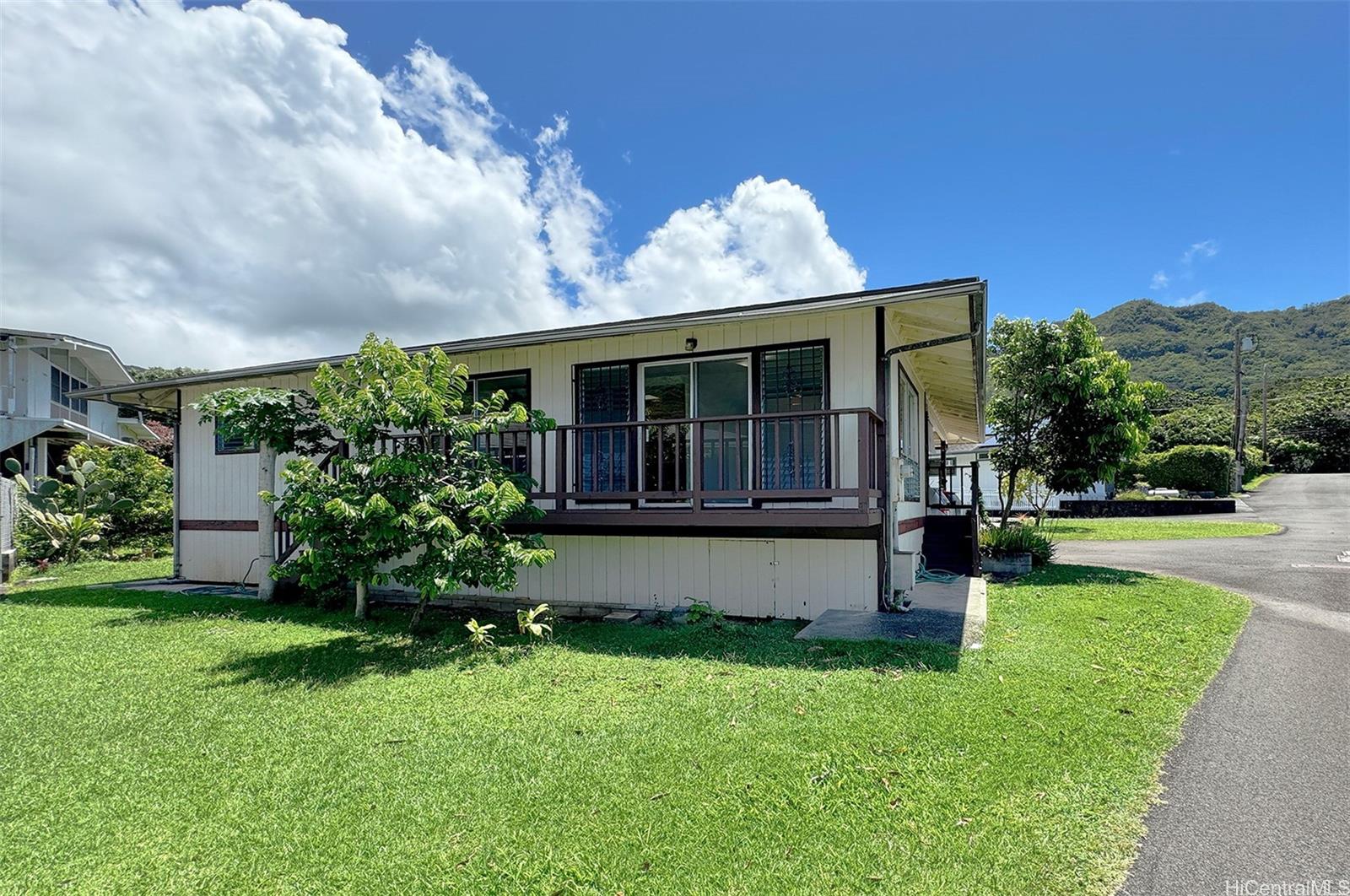 3360  Manoa Road Manoa Area, Honolulu home - photo 7 of 19