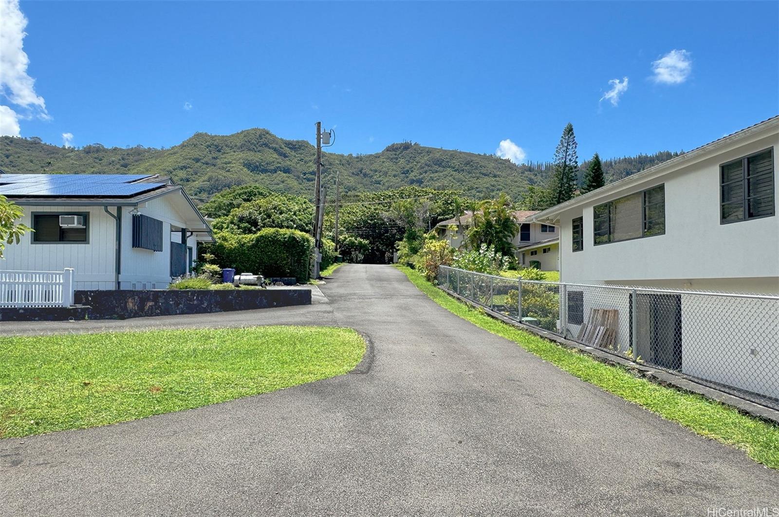 3360  Manoa Road Manoa Area, Honolulu home - photo 9 of 19