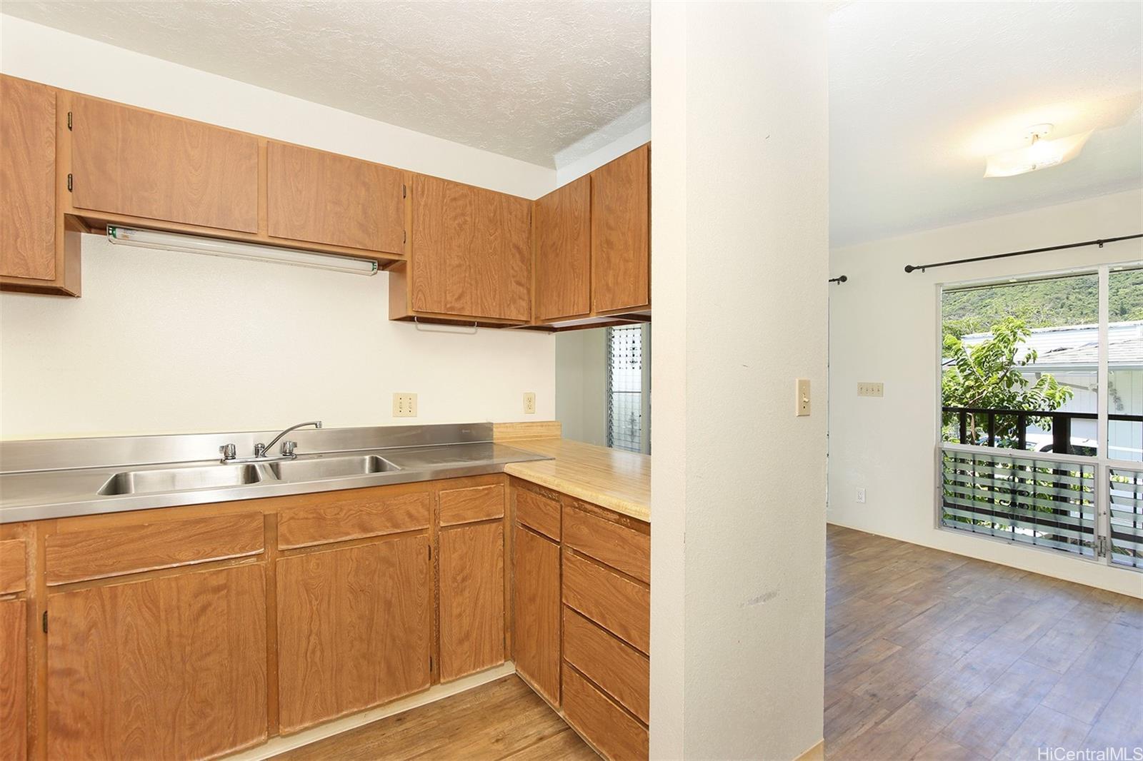 3360  Manoa Road Manoa Area, Honolulu home - photo 9 of 19