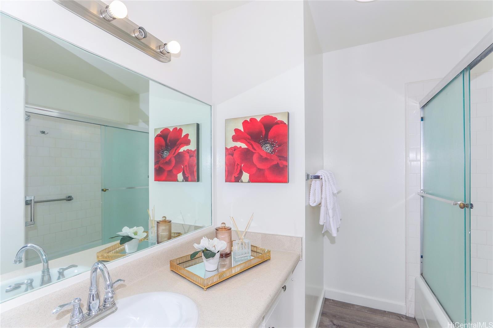 3402  Ala Hinalo Place Salt Lake, Honolulu home - photo 14 of 25