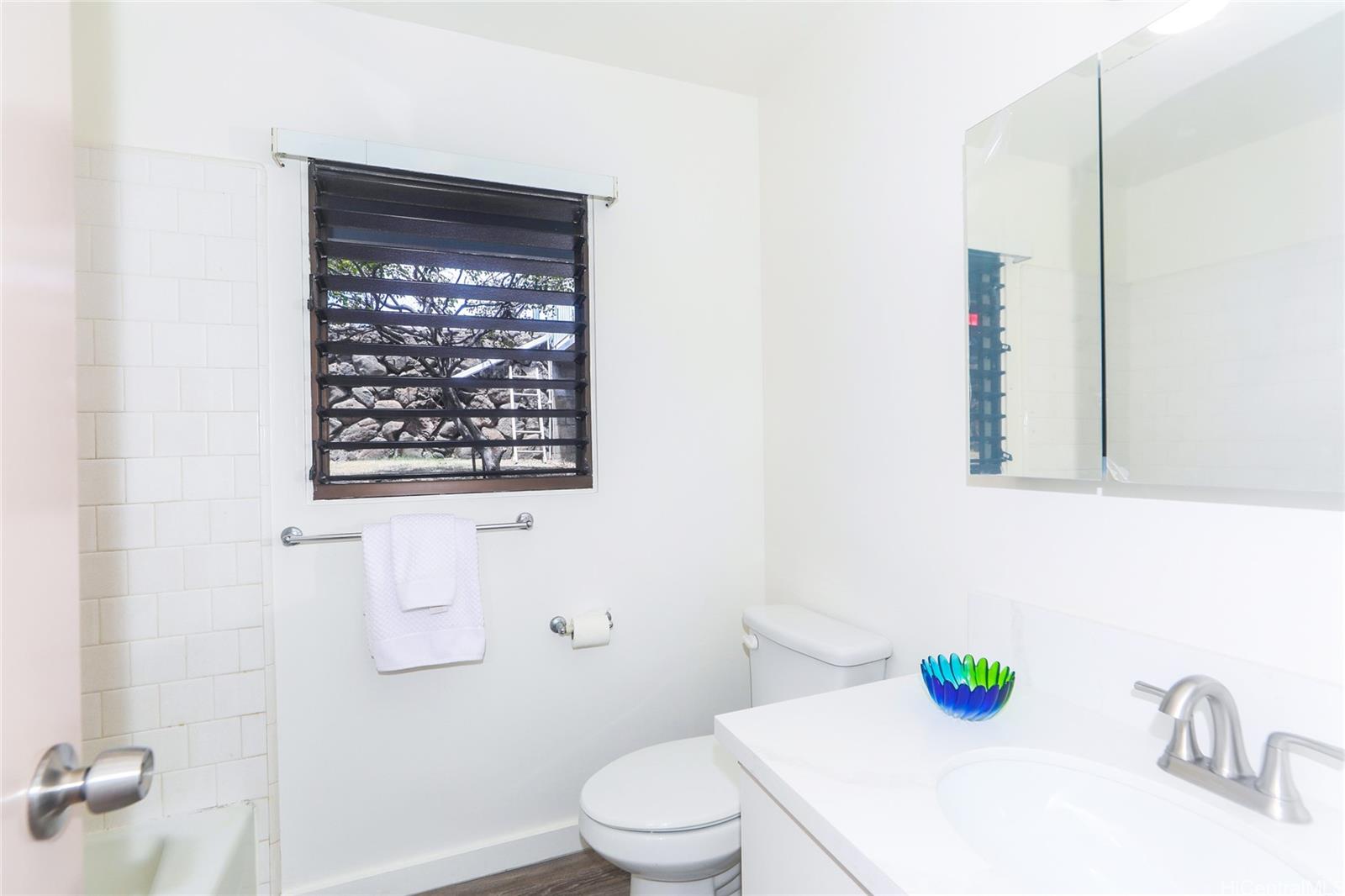 3402  Ala Hinalo Place Salt Lake, Honolulu home - photo 21 of 25