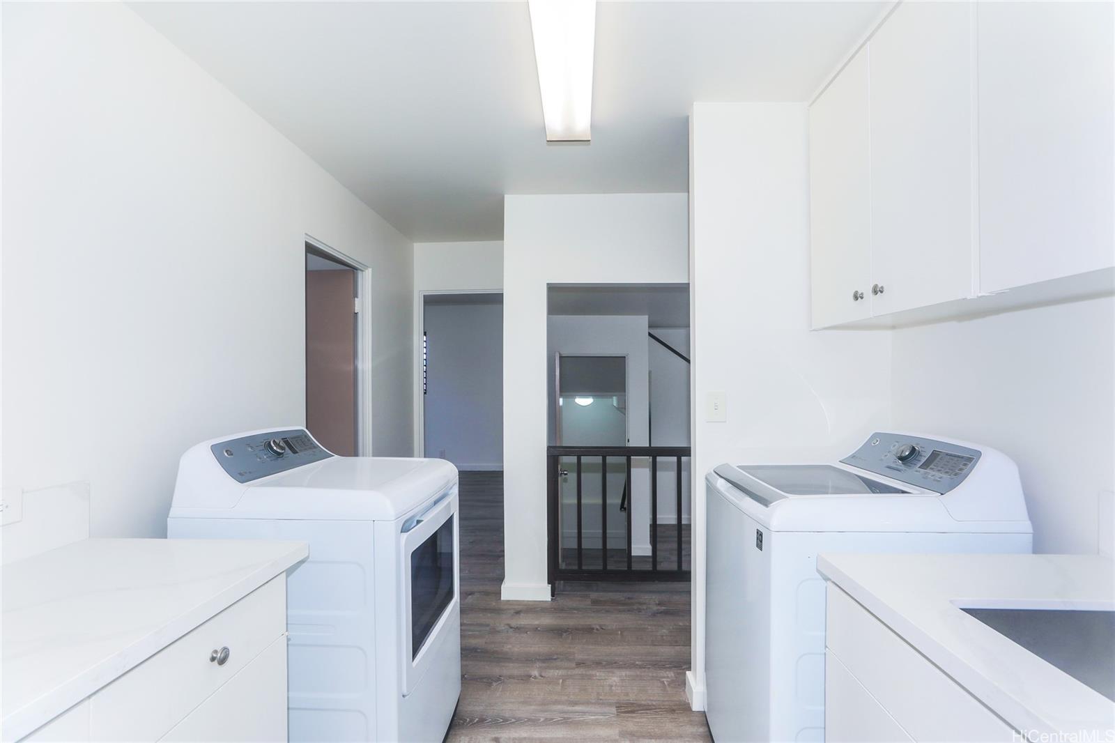 3402  Ala Hinalo Place Salt Lake, Honolulu home - photo 23 of 25