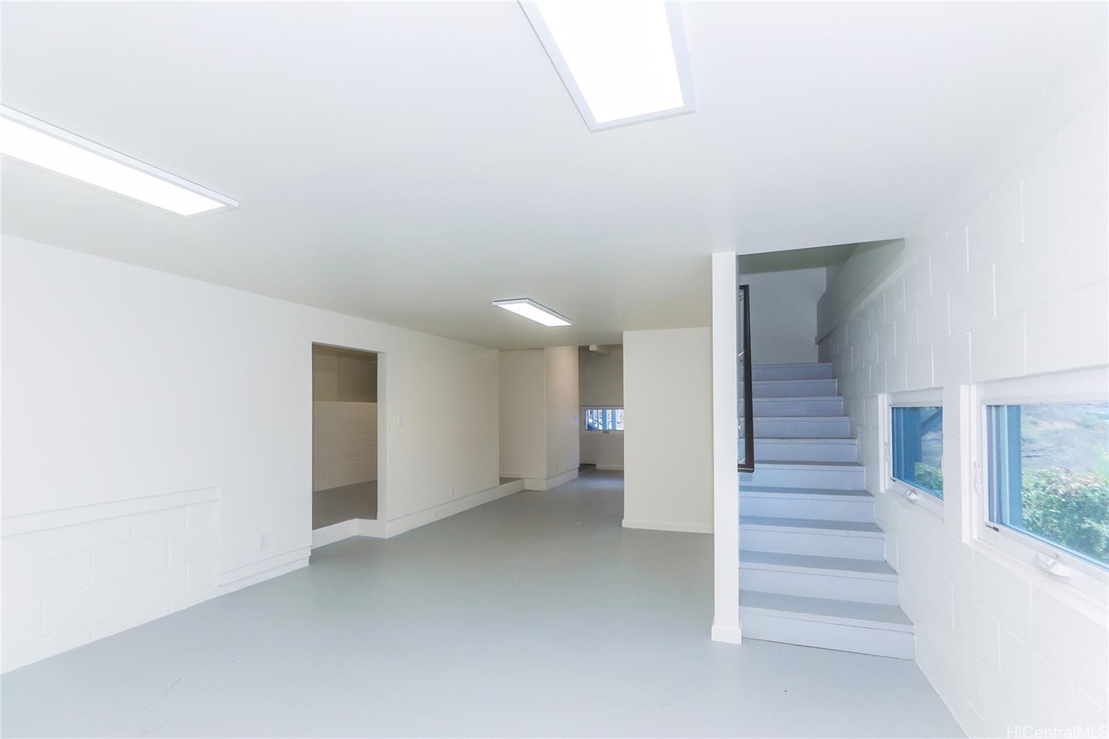 3402  Ala Hinalo Place Salt Lake, Honolulu home - photo 24 of 25