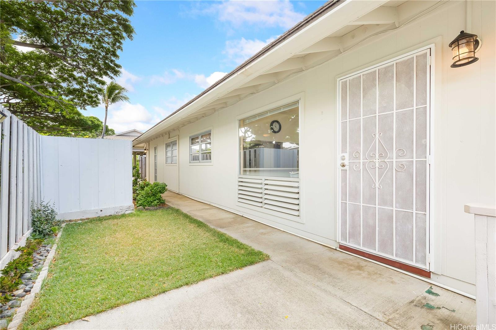 Kuapa Isle condo # 422, Honolulu, Hawaii - photo 6 of 23