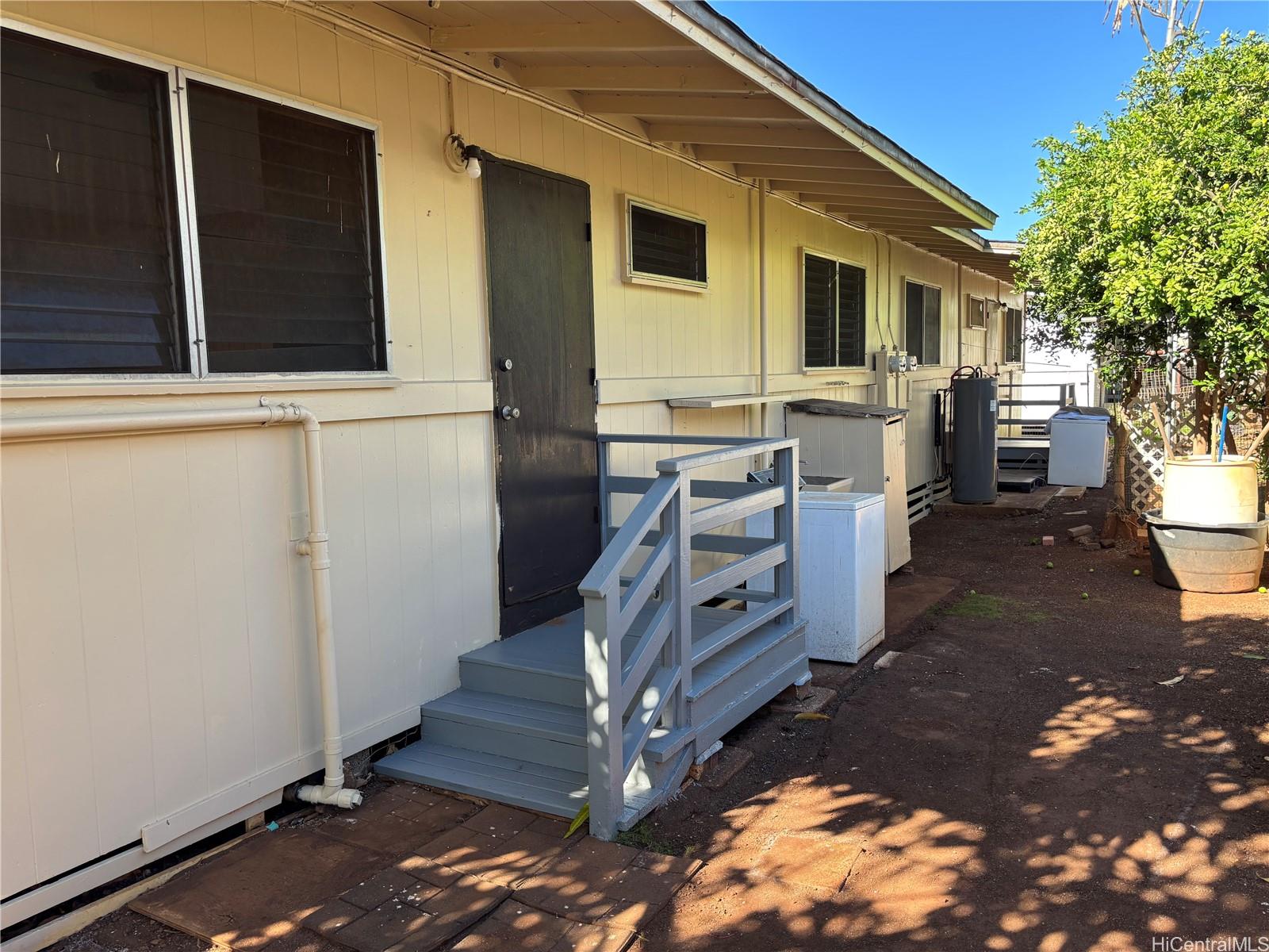 3420 & 3422  Salt Lake Blvd Aliamanu, Honolulu home - photo 6 of 12