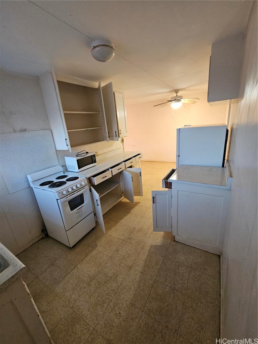 3420 & 3422 Salt Lake Blvd Honolulu - Multi-family - photo 8 of 12