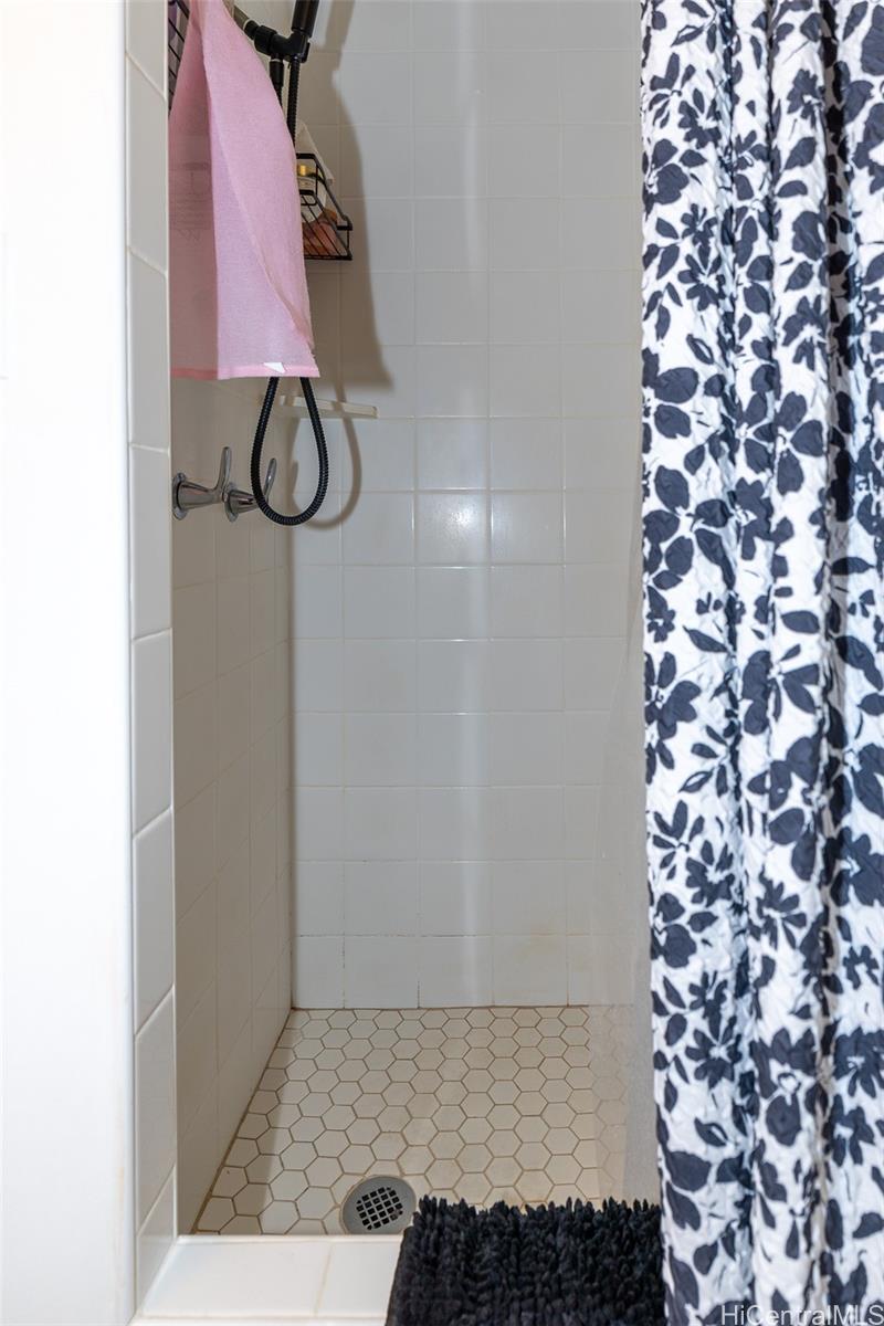 3427 Waialae Ave Honolulu - Multi-family - photo 22 of 25