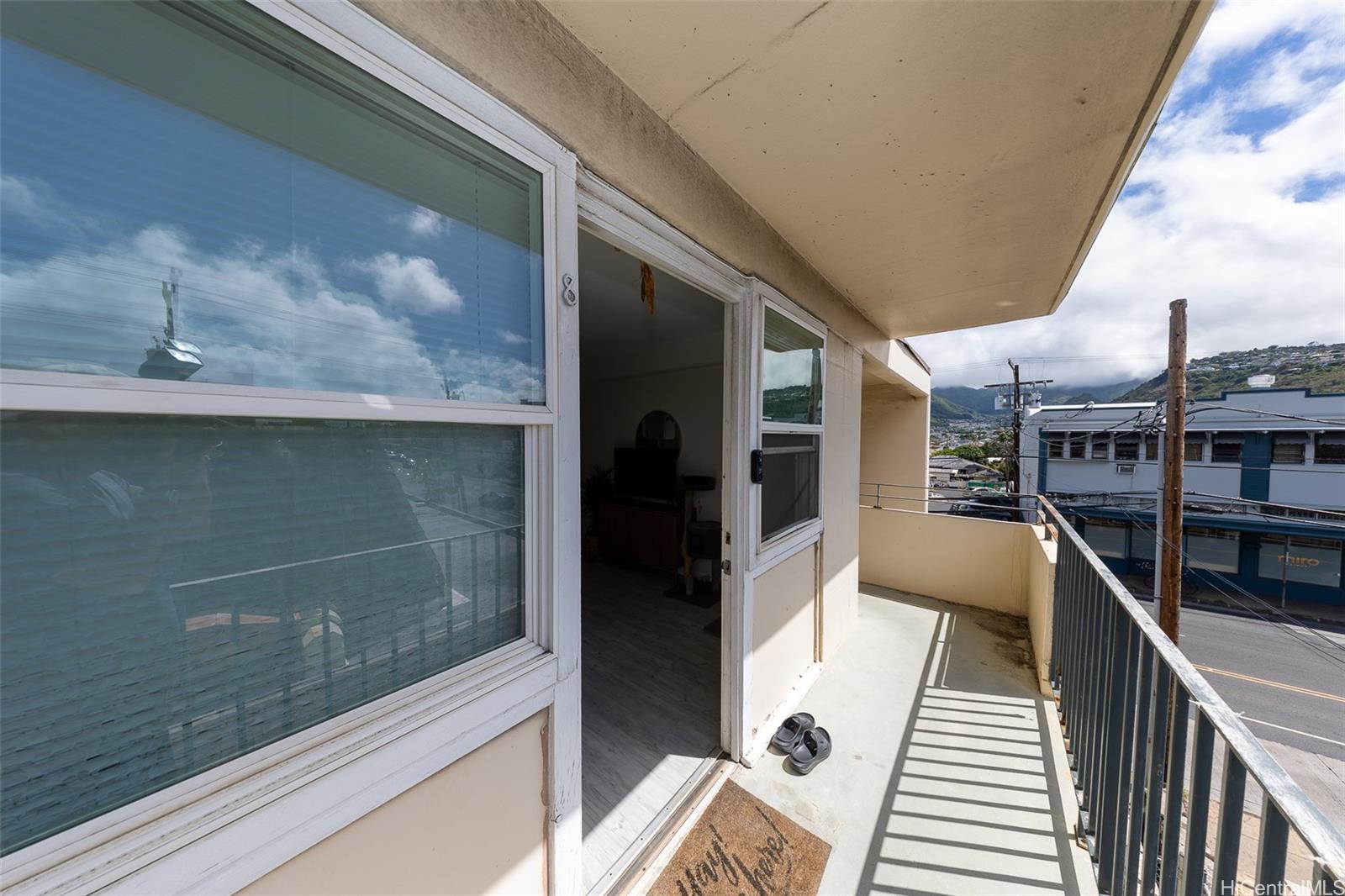 3427 Waialae Ave Honolulu - Multi-family - photo 9 of 25