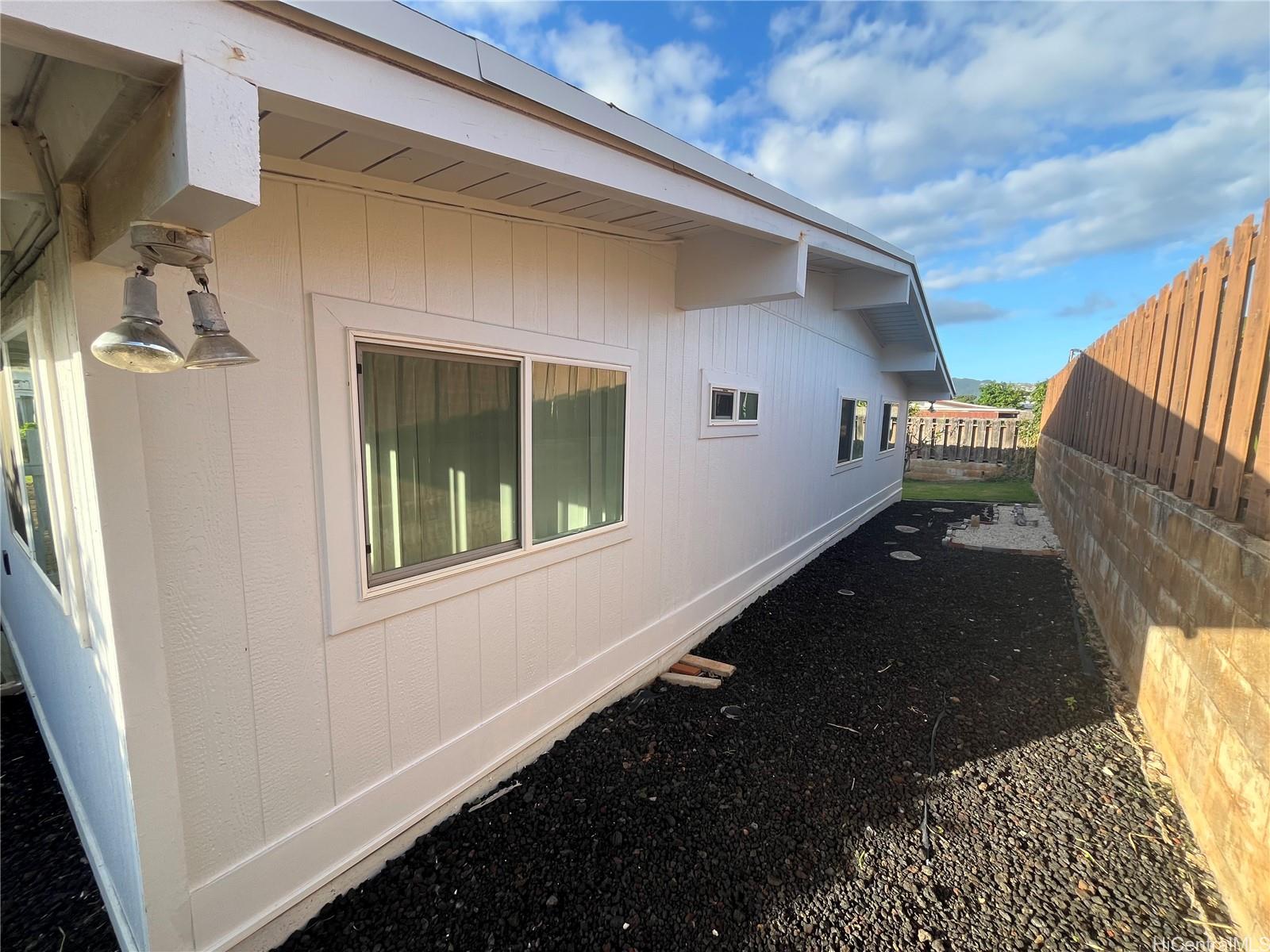 343 Hanakapiai St HONOLULU - Rental - photo 18 of 20