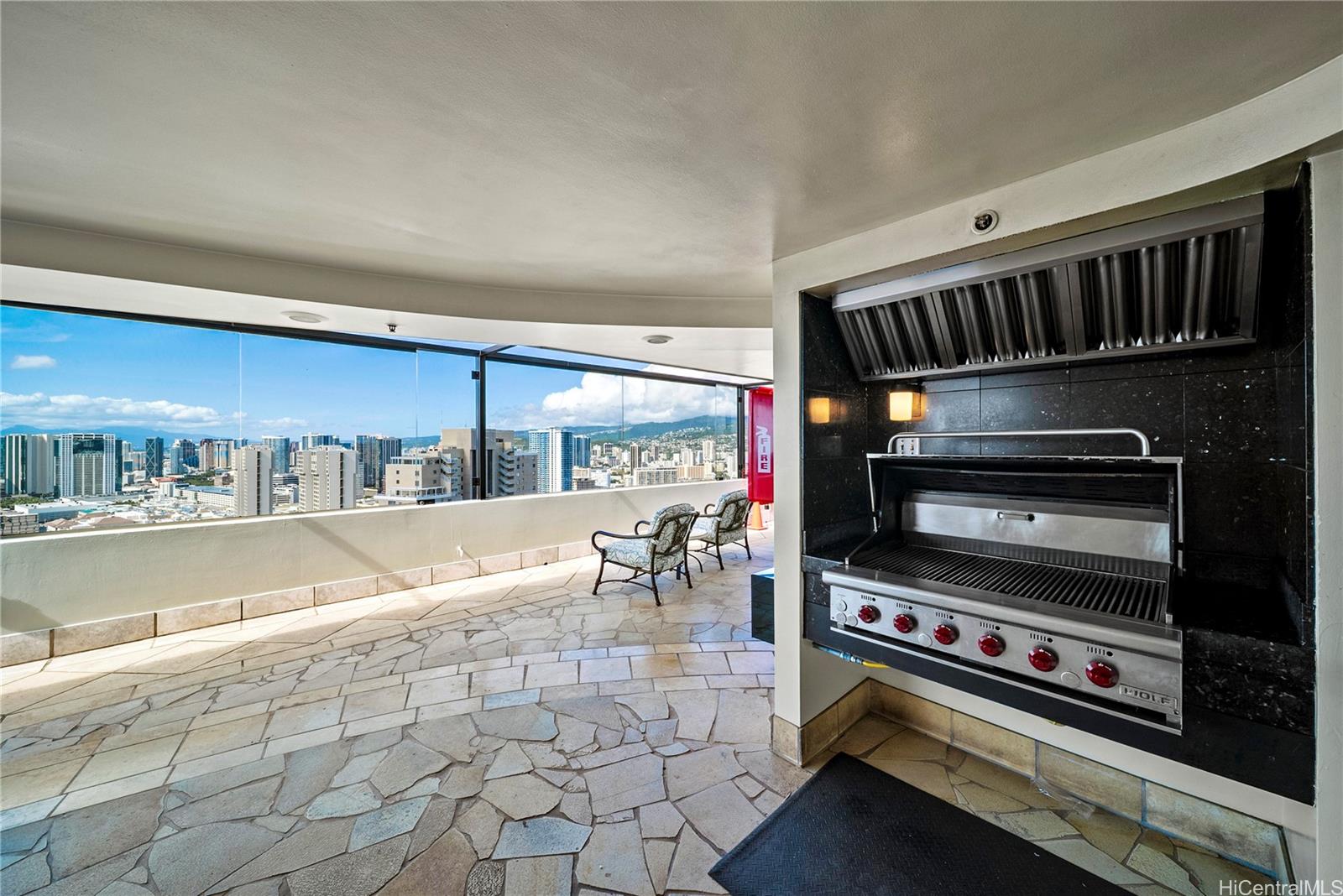 Windsor The condo # 1001, Honolulu, Hawaii - photo 12 of 24