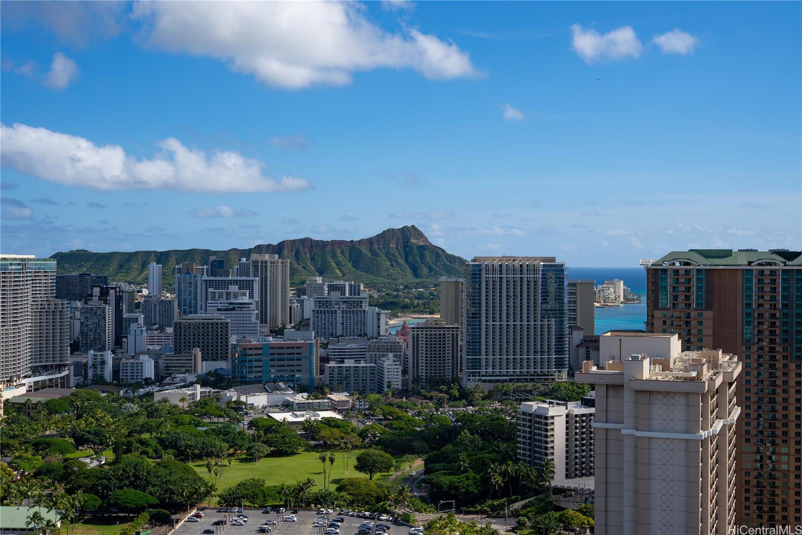 Windsor The condo # 1001, Honolulu, Hawaii - photo 13 of 24