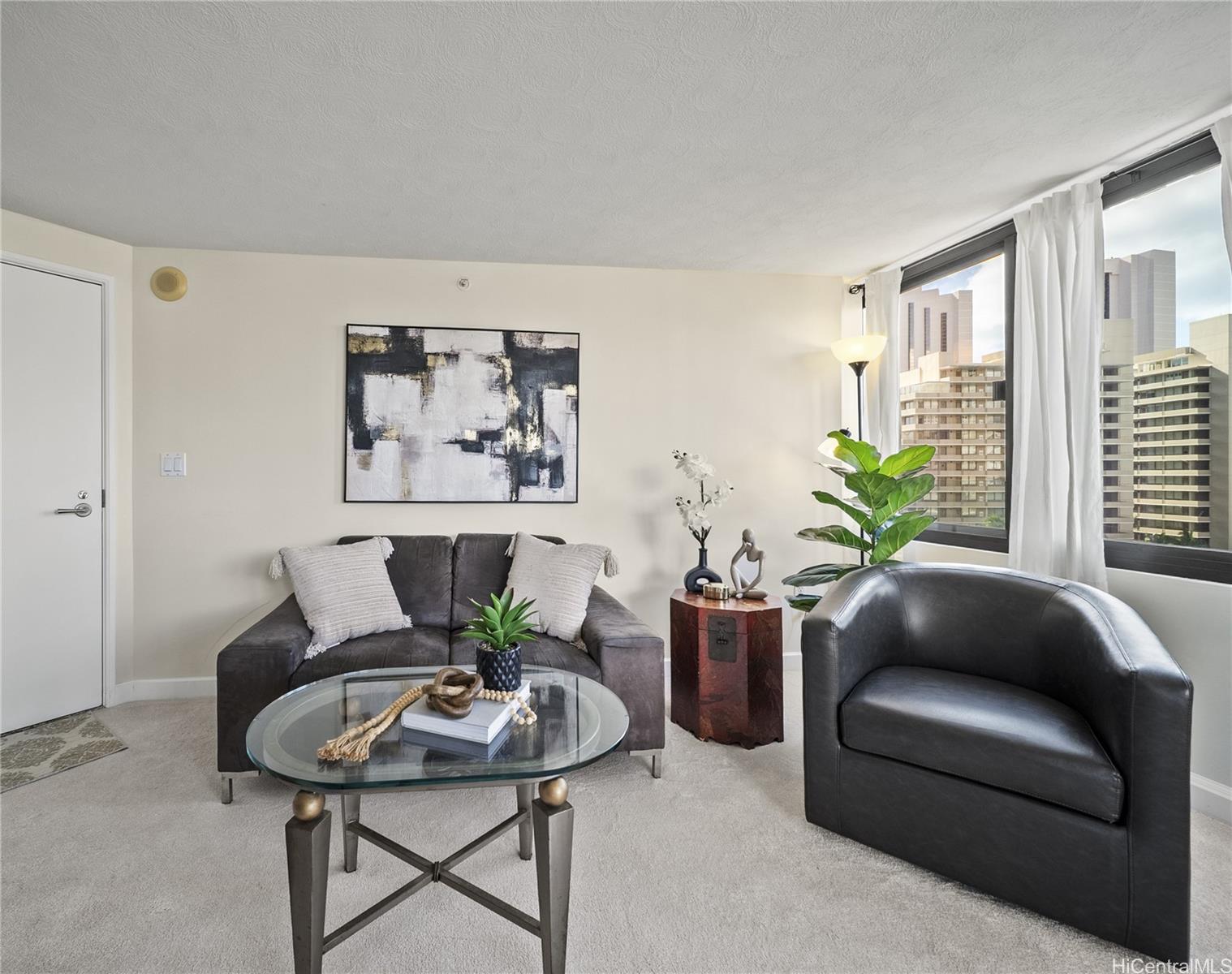 Windsor The condo # 1001, Honolulu, Hawaii - photo 7 of 24