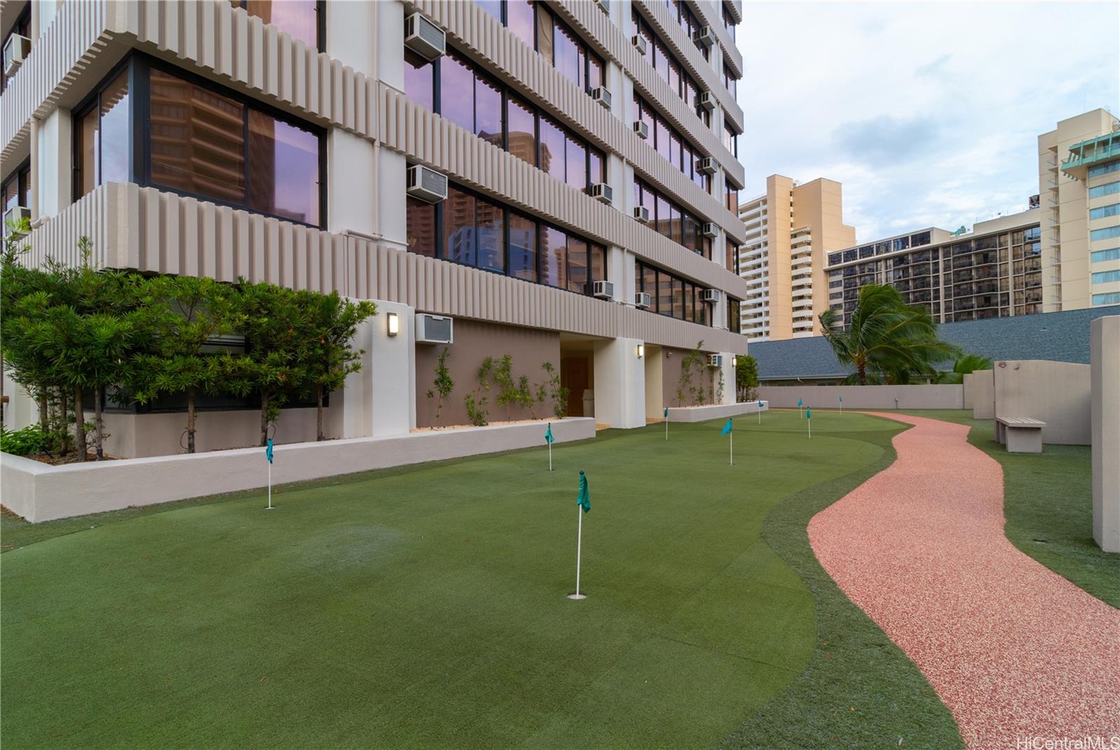 Windsor The condo # 1404, Honolulu, Hawaii - photo 12 of 20