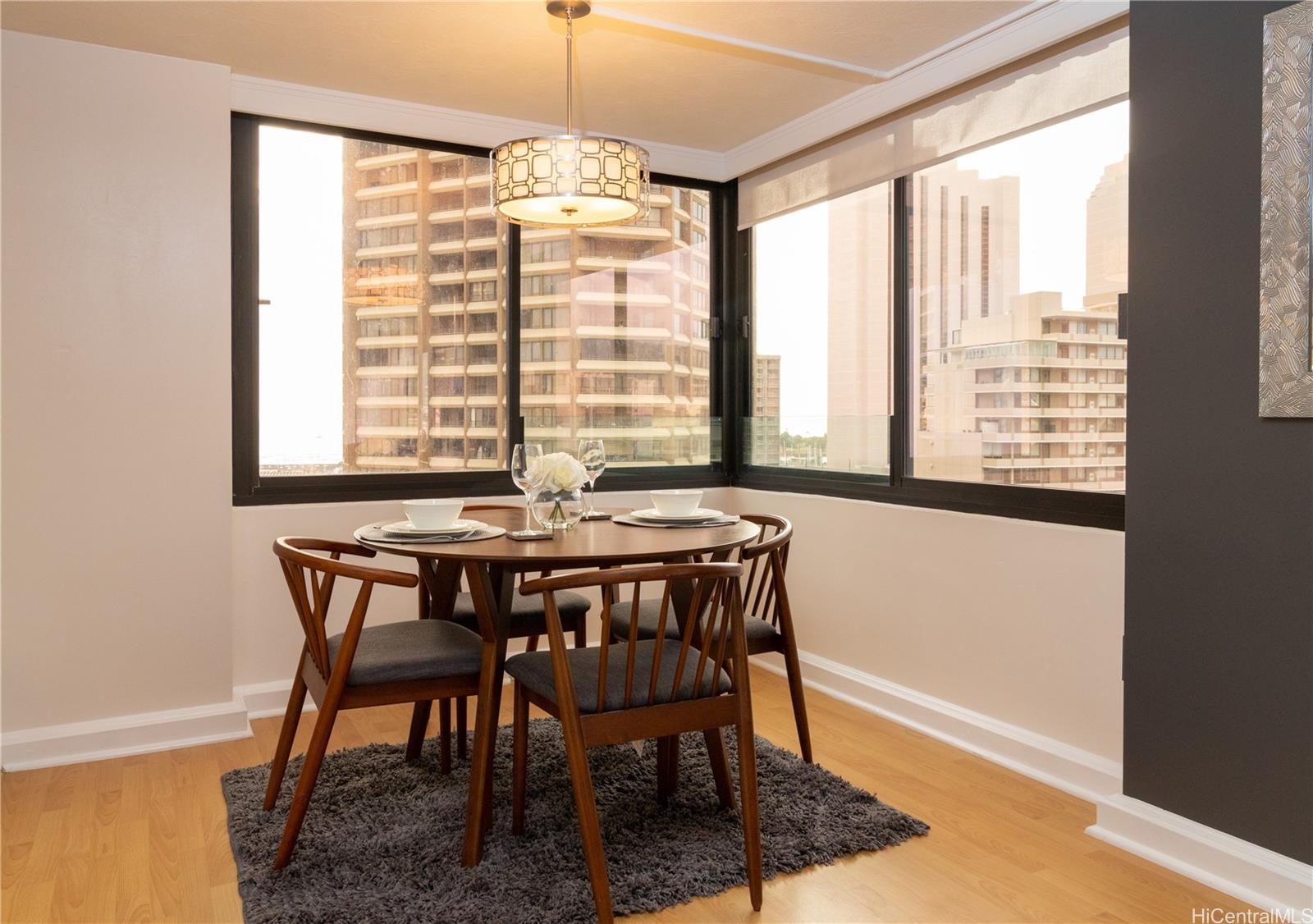 Windsor The condo # 1404, Honolulu, Hawaii - photo 4 of 20