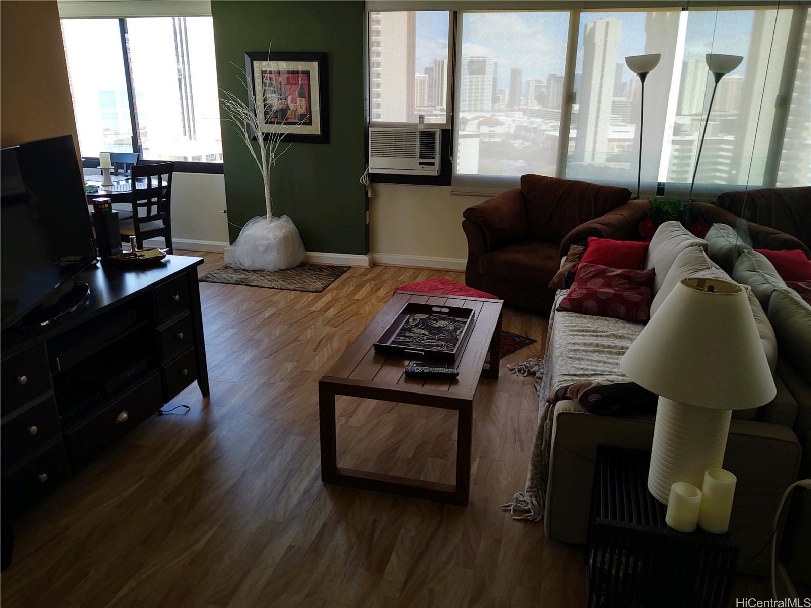 343 Hobron Ln Honolulu - Rental - photo 14 of 20