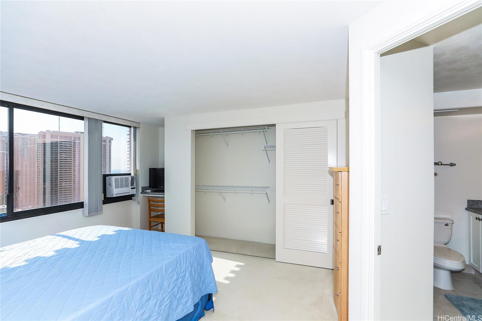 343 Hobron Ln Honolulu - Rental - photo 15 of 24