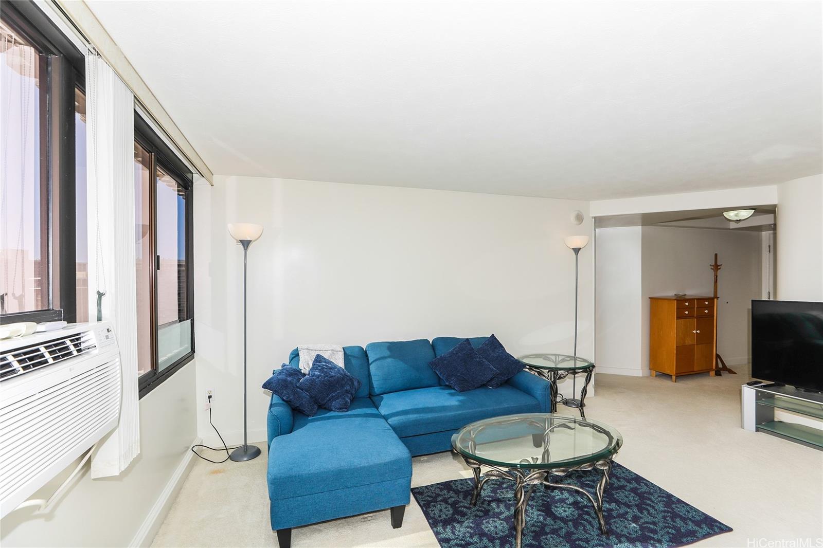 343 Hobron Ln Honolulu - Rental - photo 3 of 24