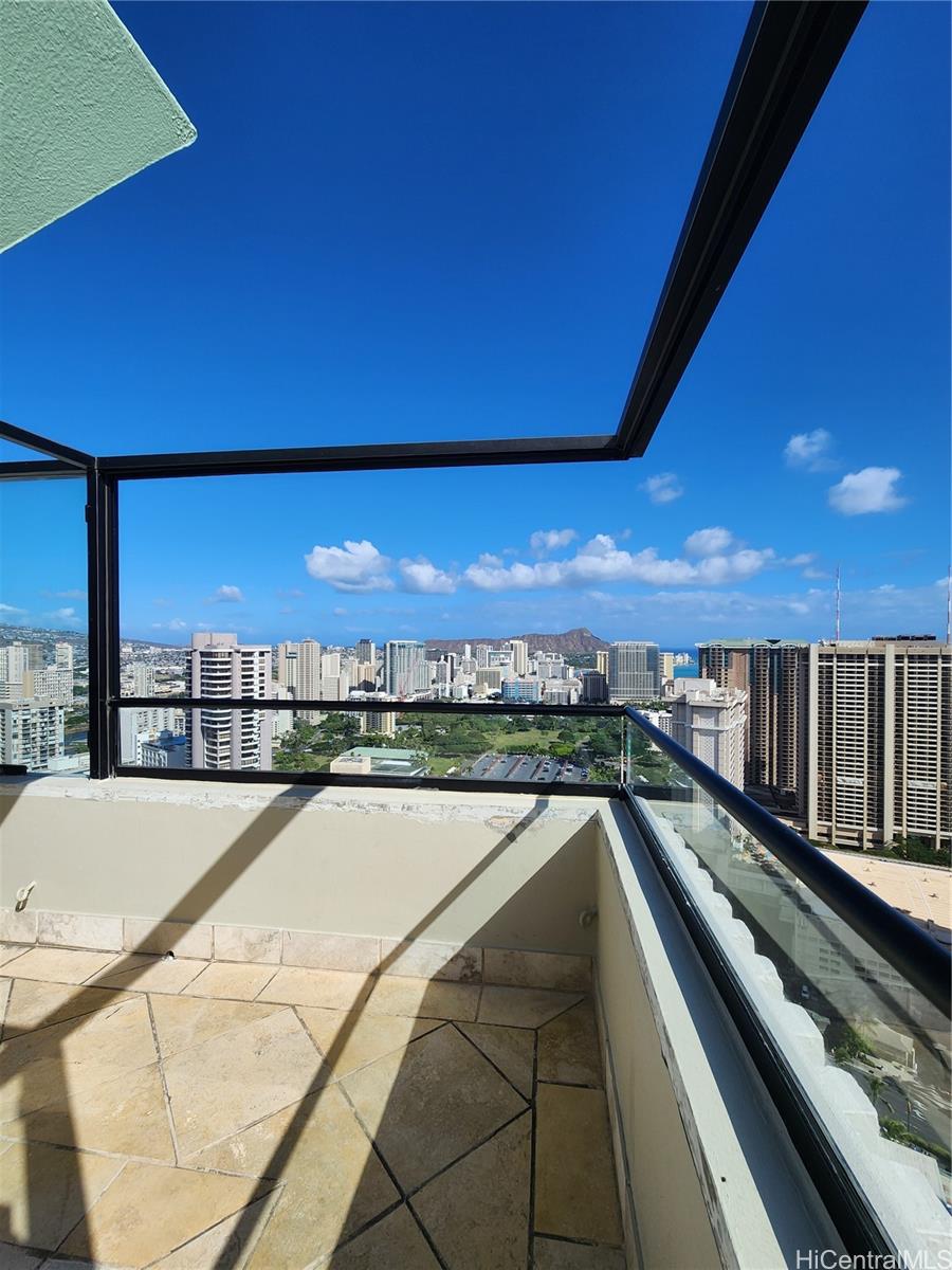 343 Hobron Ln Honolulu - Rental - photo 16 of 17