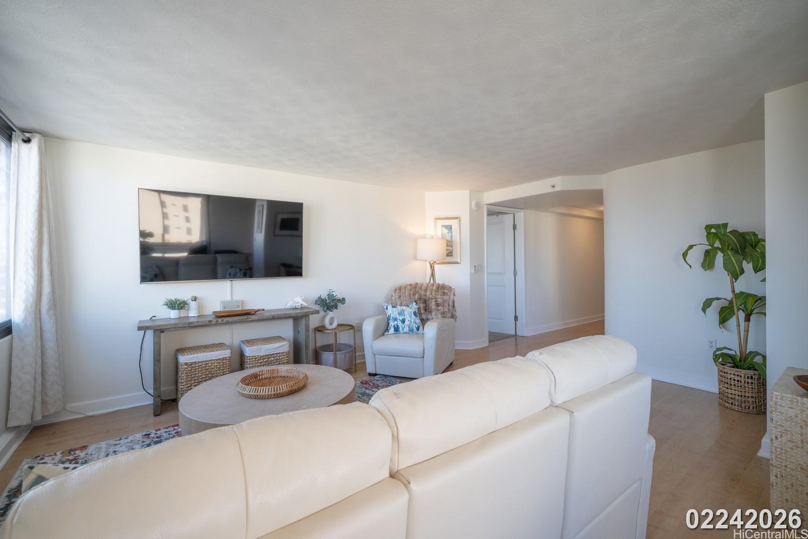 343 Hobron Ln Honolulu - Rental - photo 12 of 25