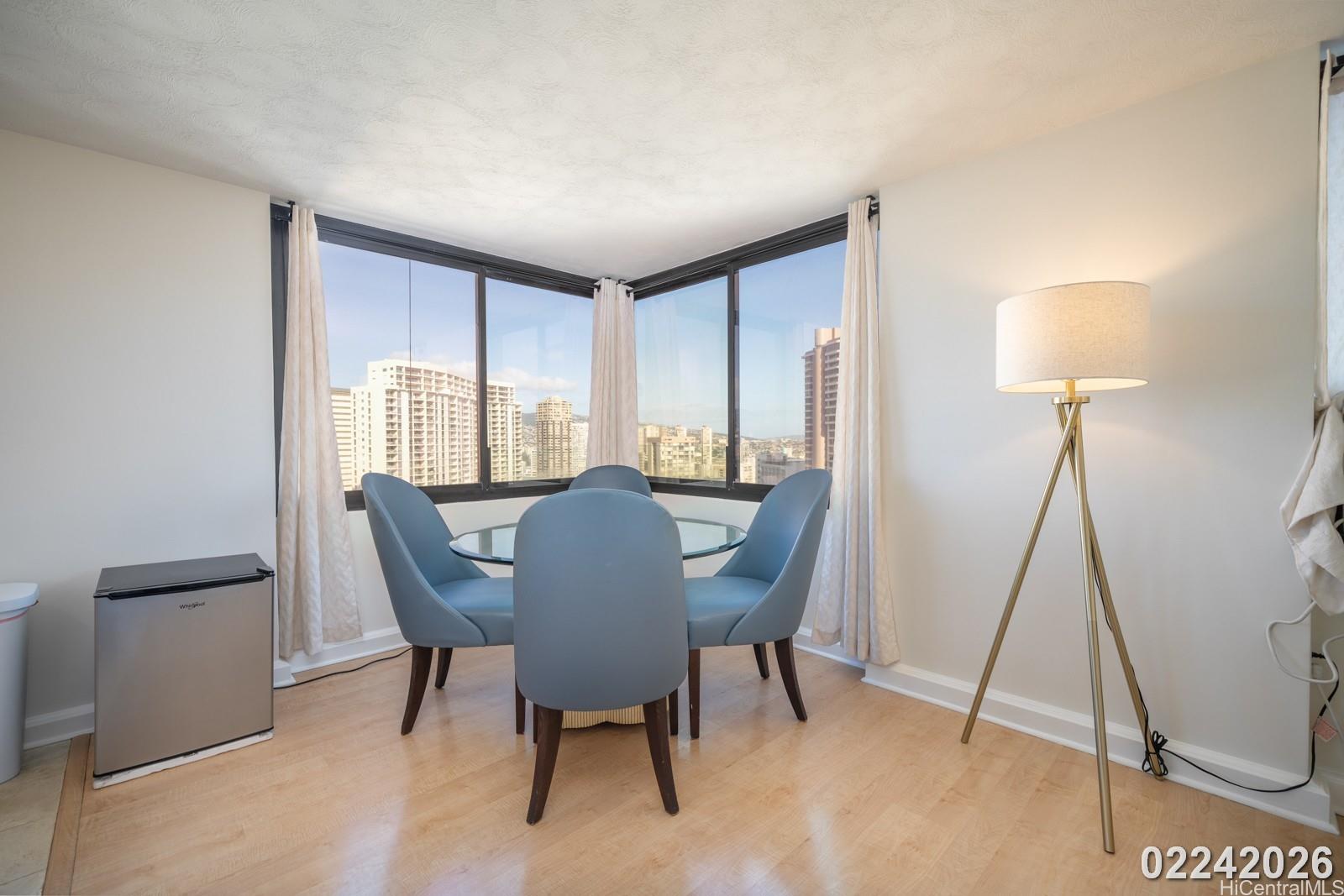 343 Hobron Ln Honolulu - Rental - photo 13 of 25