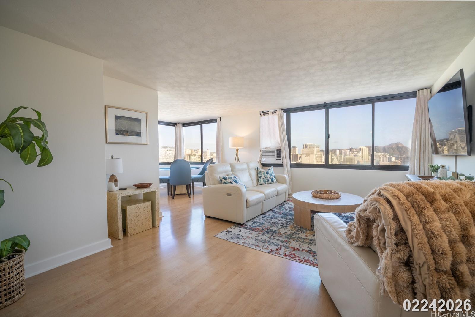 343 Hobron Ln Honolulu - Rental - photo 9 of 25