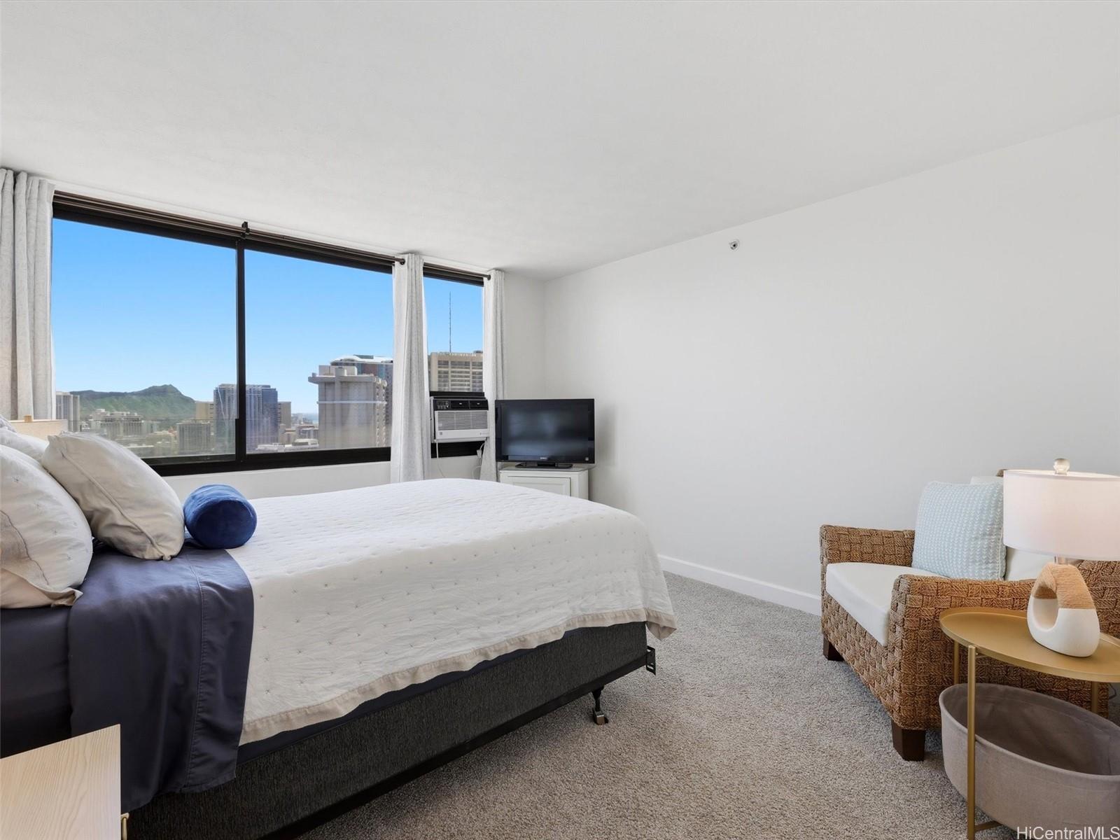 Windsor The condo # 3102, Honolulu, Hawaii - photo 12 of 25