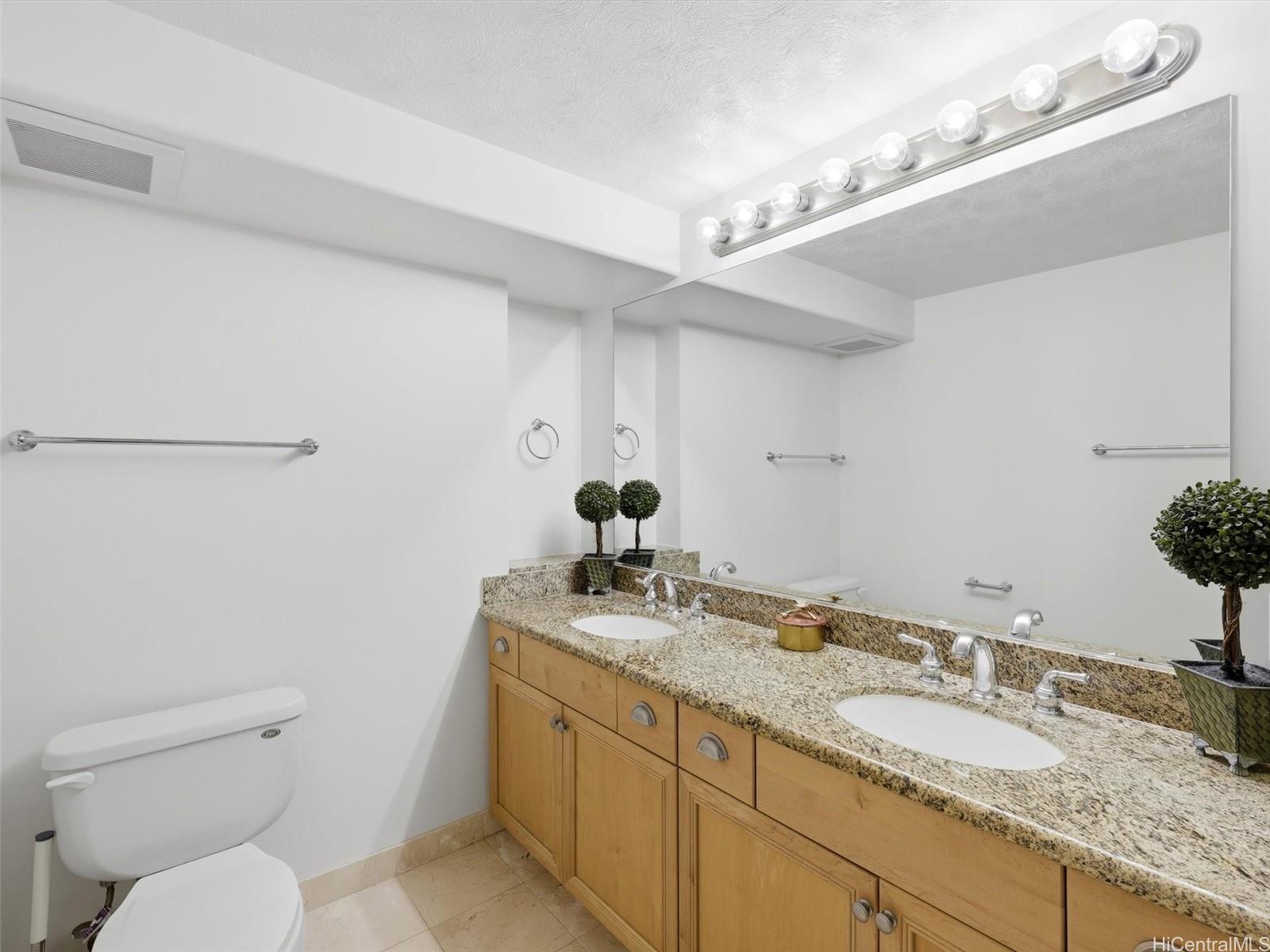 Windsor The condo # 3102, Honolulu, Hawaii - photo 14 of 25