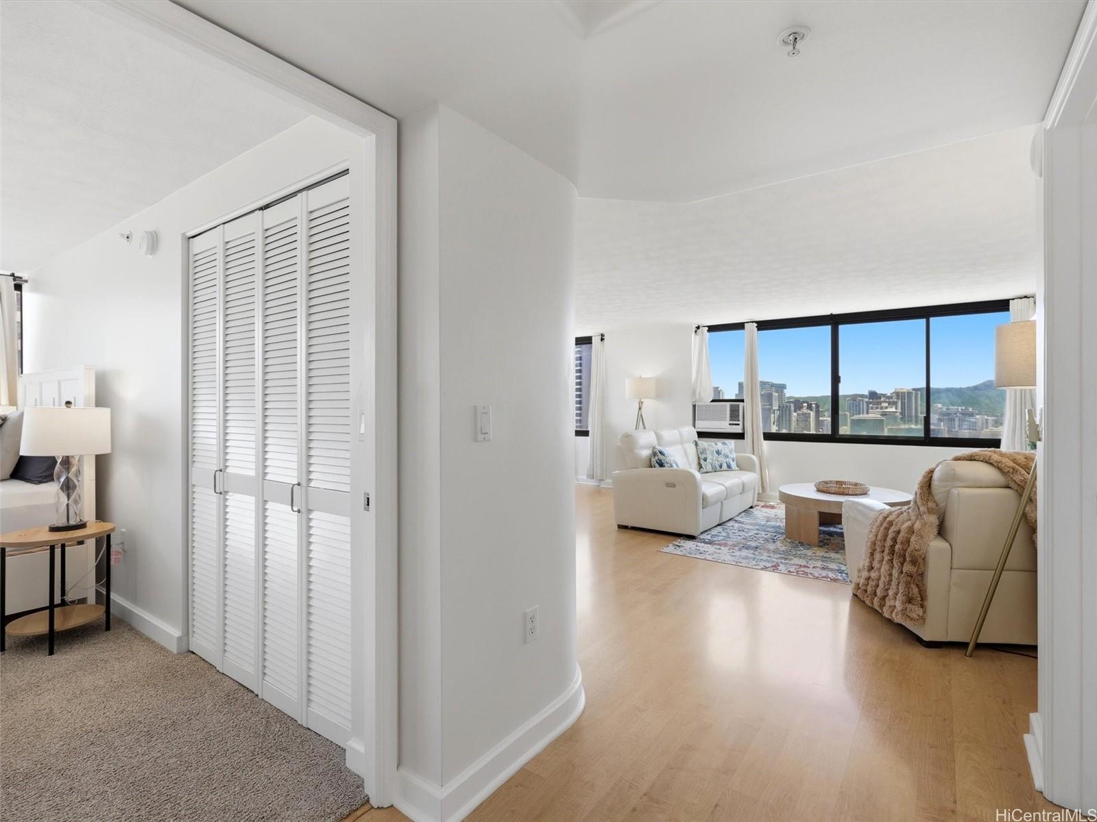 Windsor The condo # 3102, Honolulu, Hawaii - photo 15 of 25