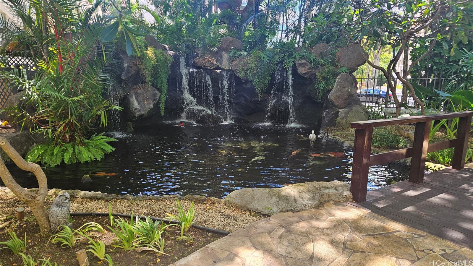 Windsor The condo # 3401, Honolulu, Hawaii - photo 2 of 25