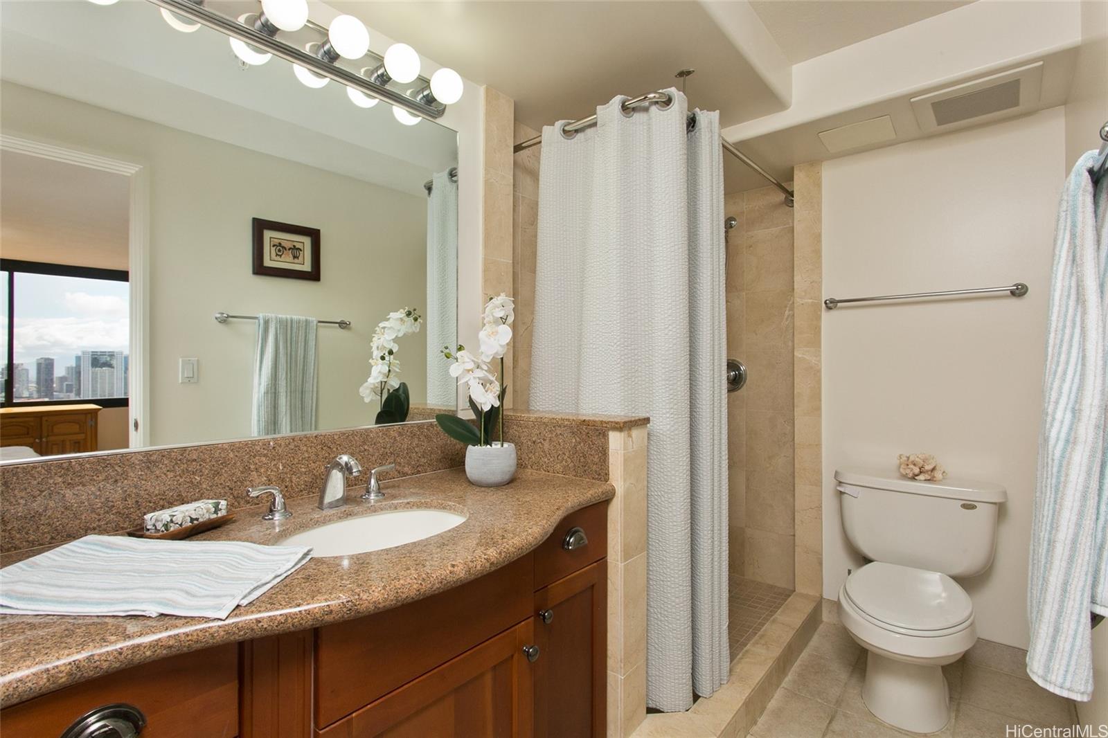 Windsor The condo # 3401, Honolulu, Hawaii - photo 18 of 25