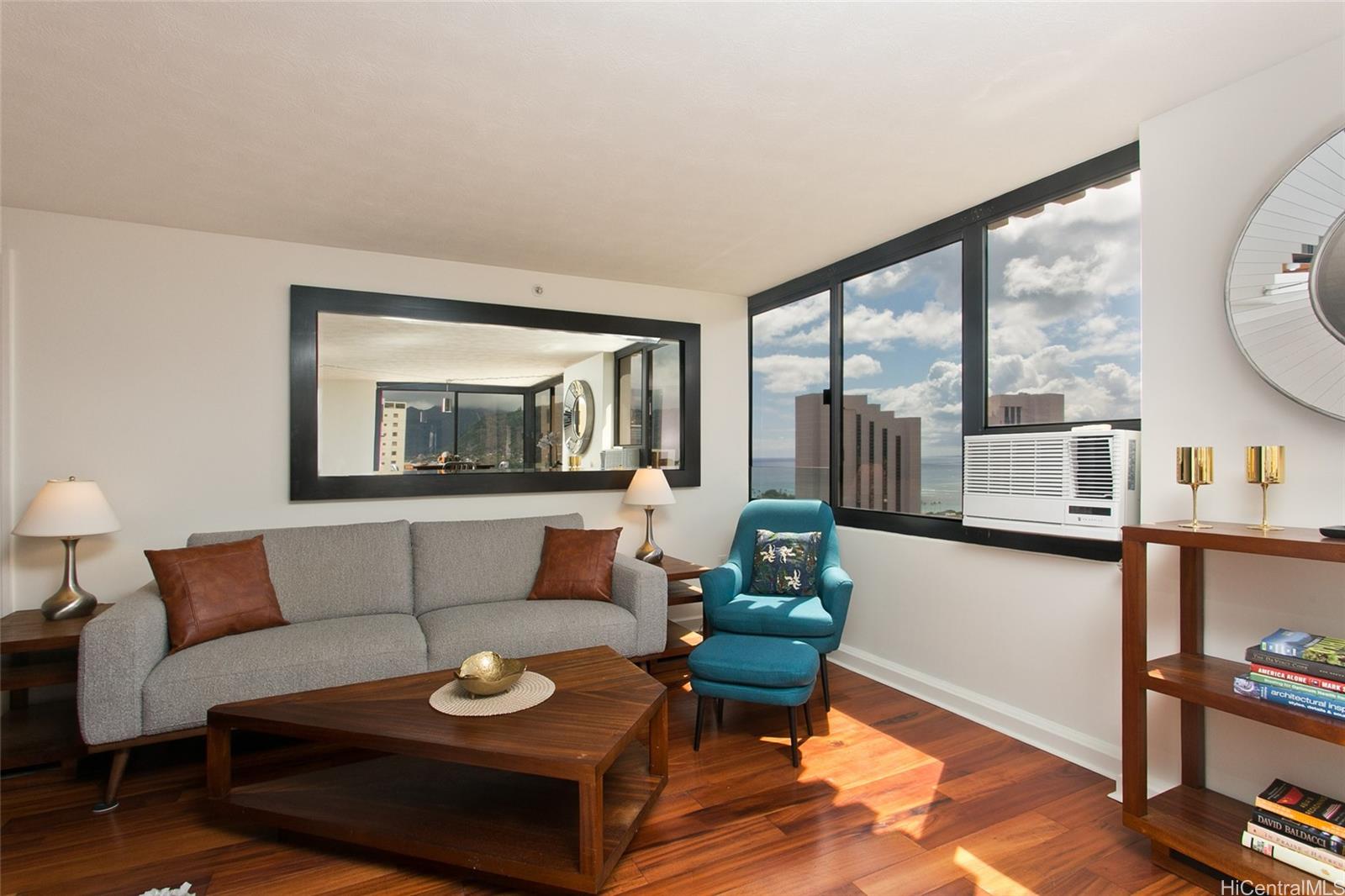 Windsor The condo # 3401, Honolulu, Hawaii - photo 9 of 25