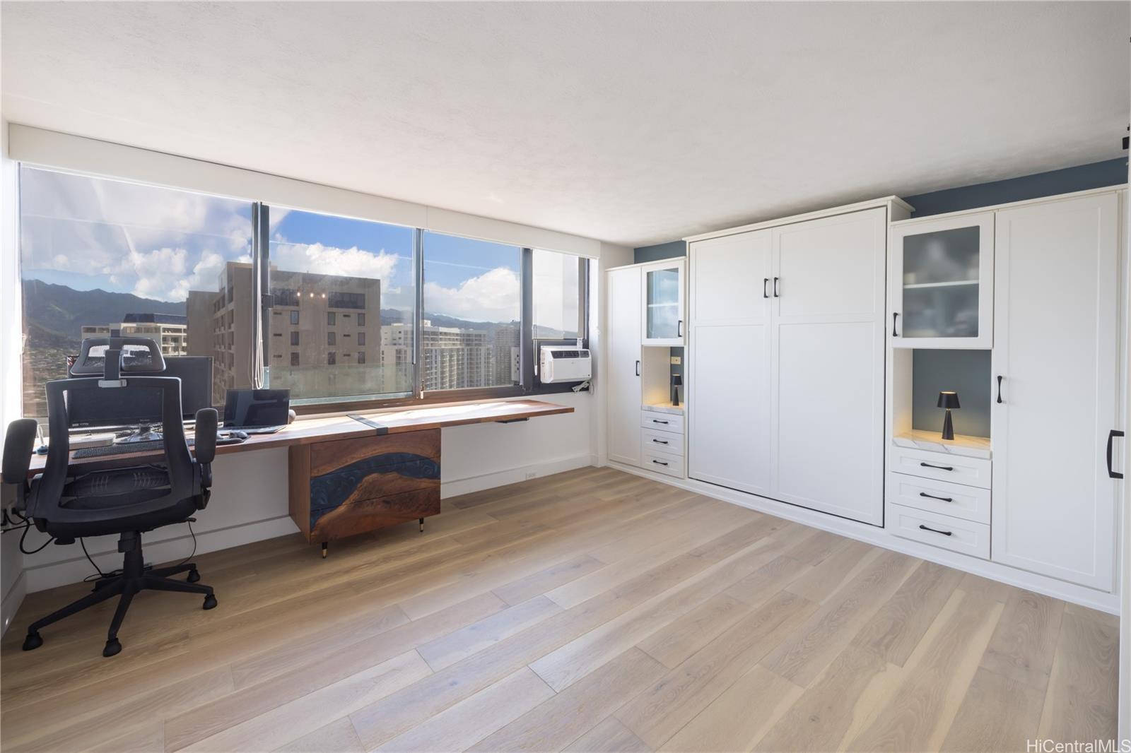 Windsor The condo # 3901, Honolulu, Hawaii - photo 7 of 25