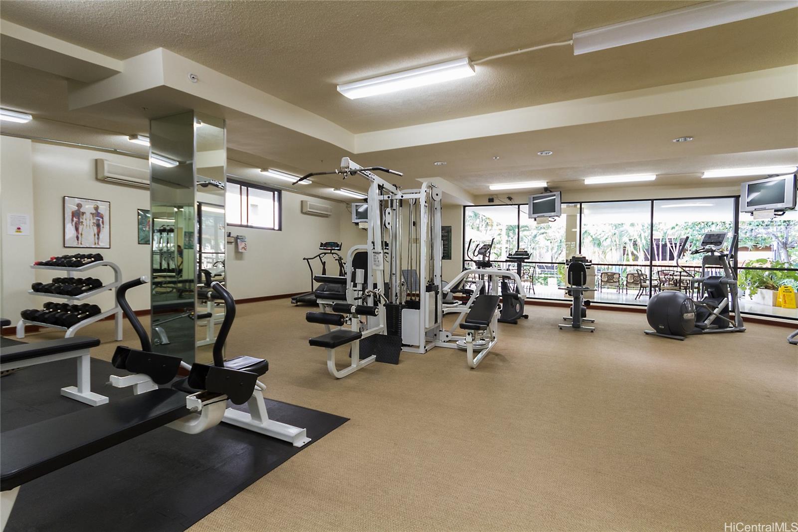 Windsor The condo # 4202, Honolulu, Hawaii - photo 20 of 25