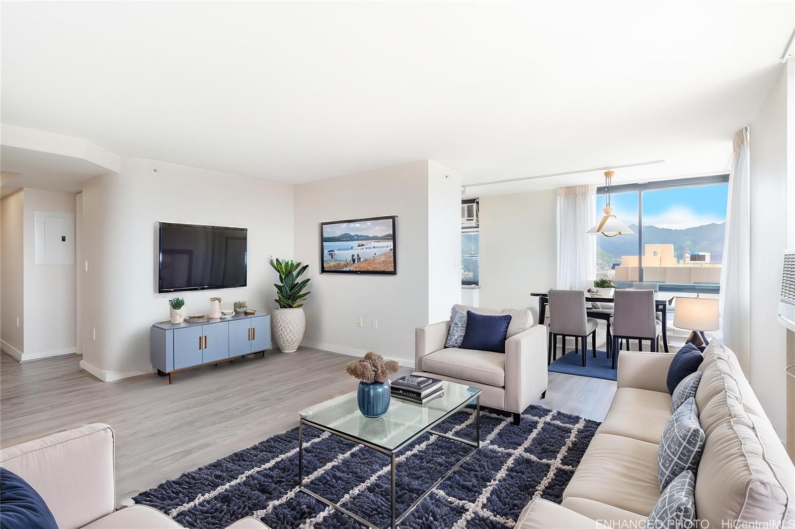 Windsor The condo # 4302, Honolulu, Hawaii - photo 5 of 25