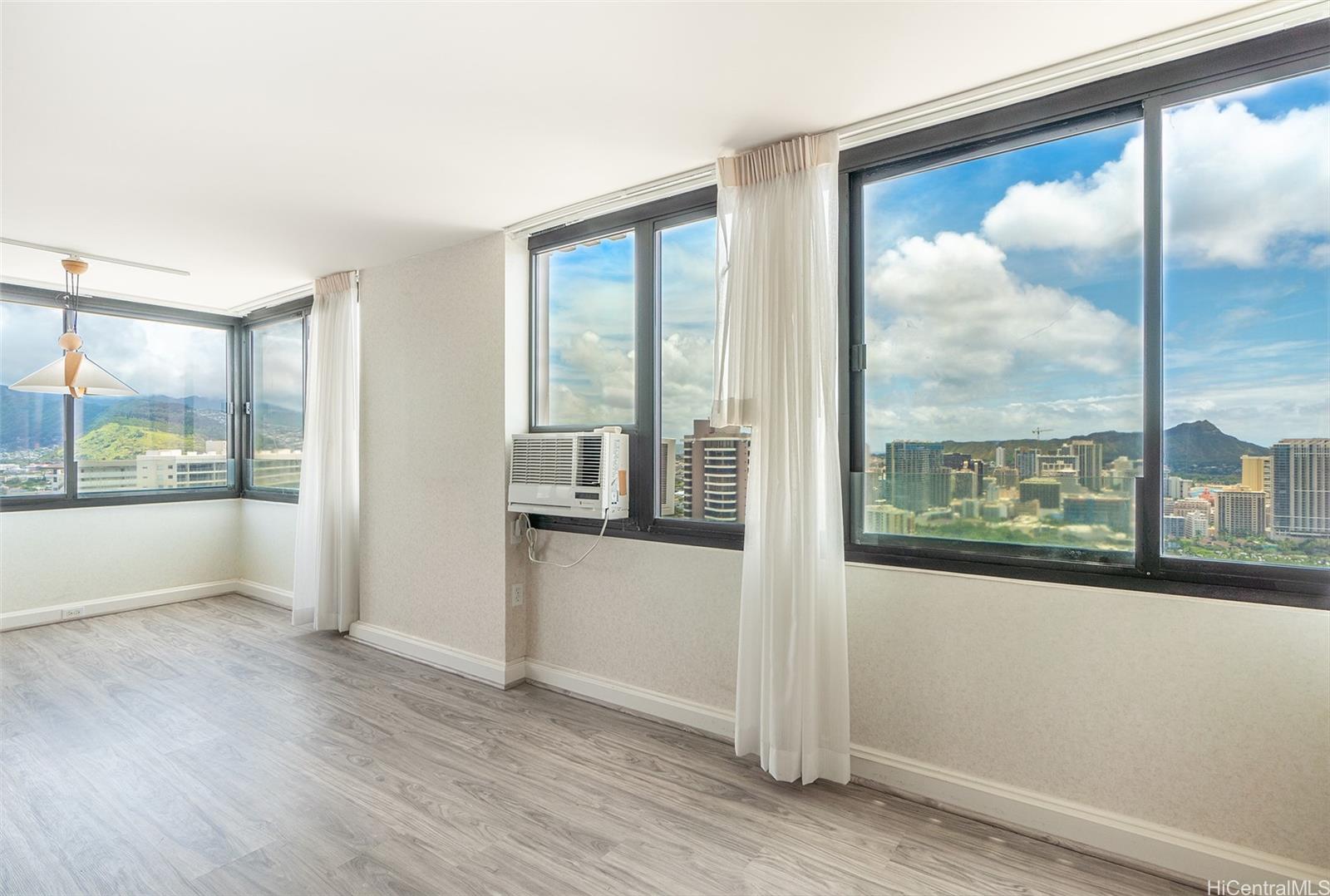 Windsor The condo # 4302, Honolulu, Hawaii - photo 6 of 25