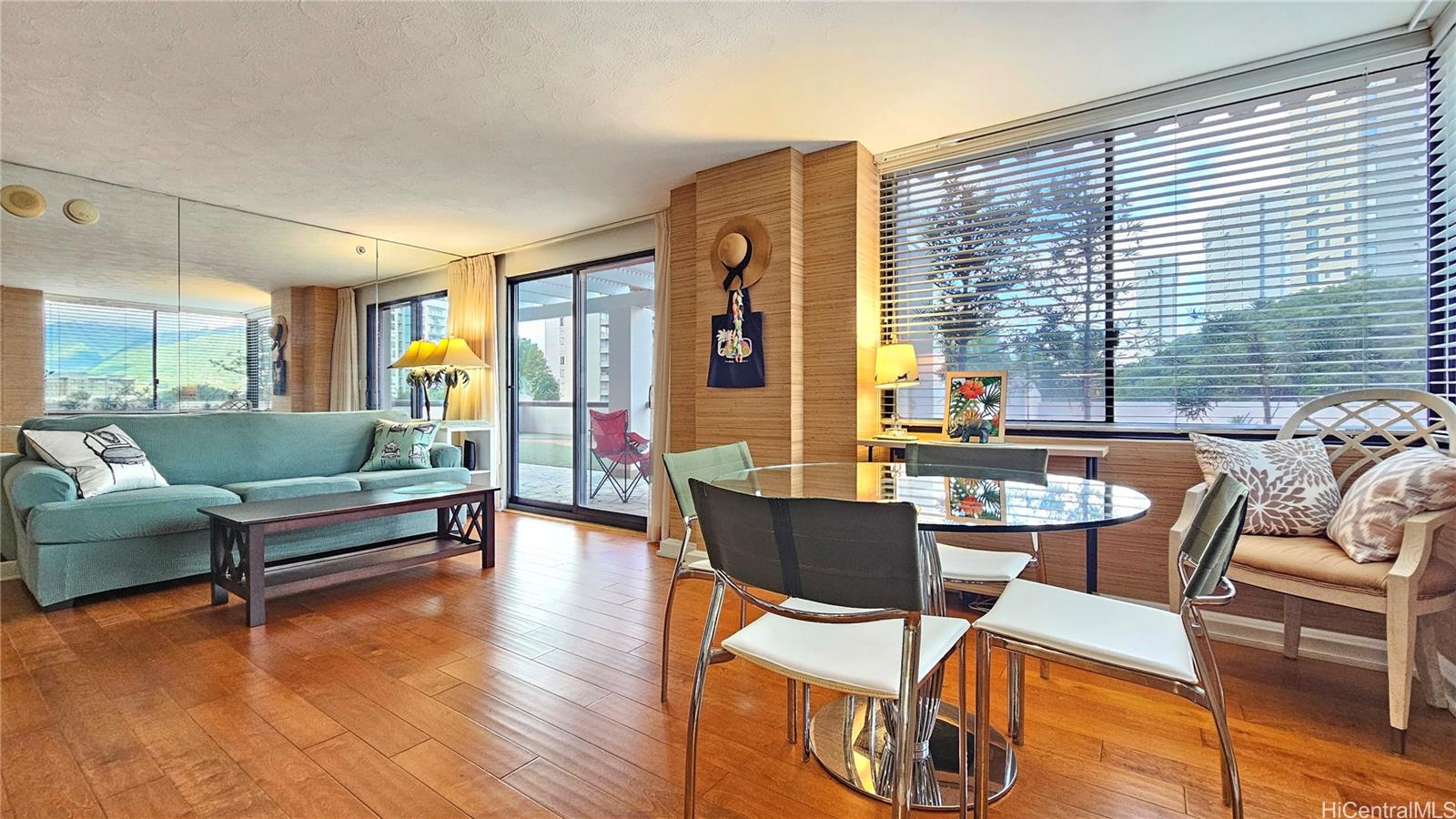 Windsor The condo # 501, Honolulu, Hawaii - photo 16 of 25