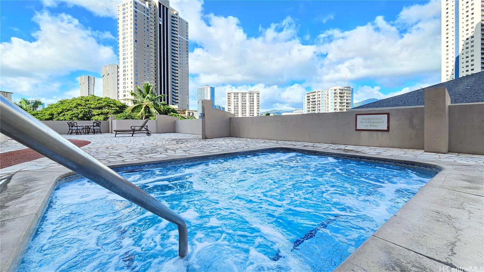 Windsor The condo # 501, Honolulu, Hawaii - photo 10 of 25