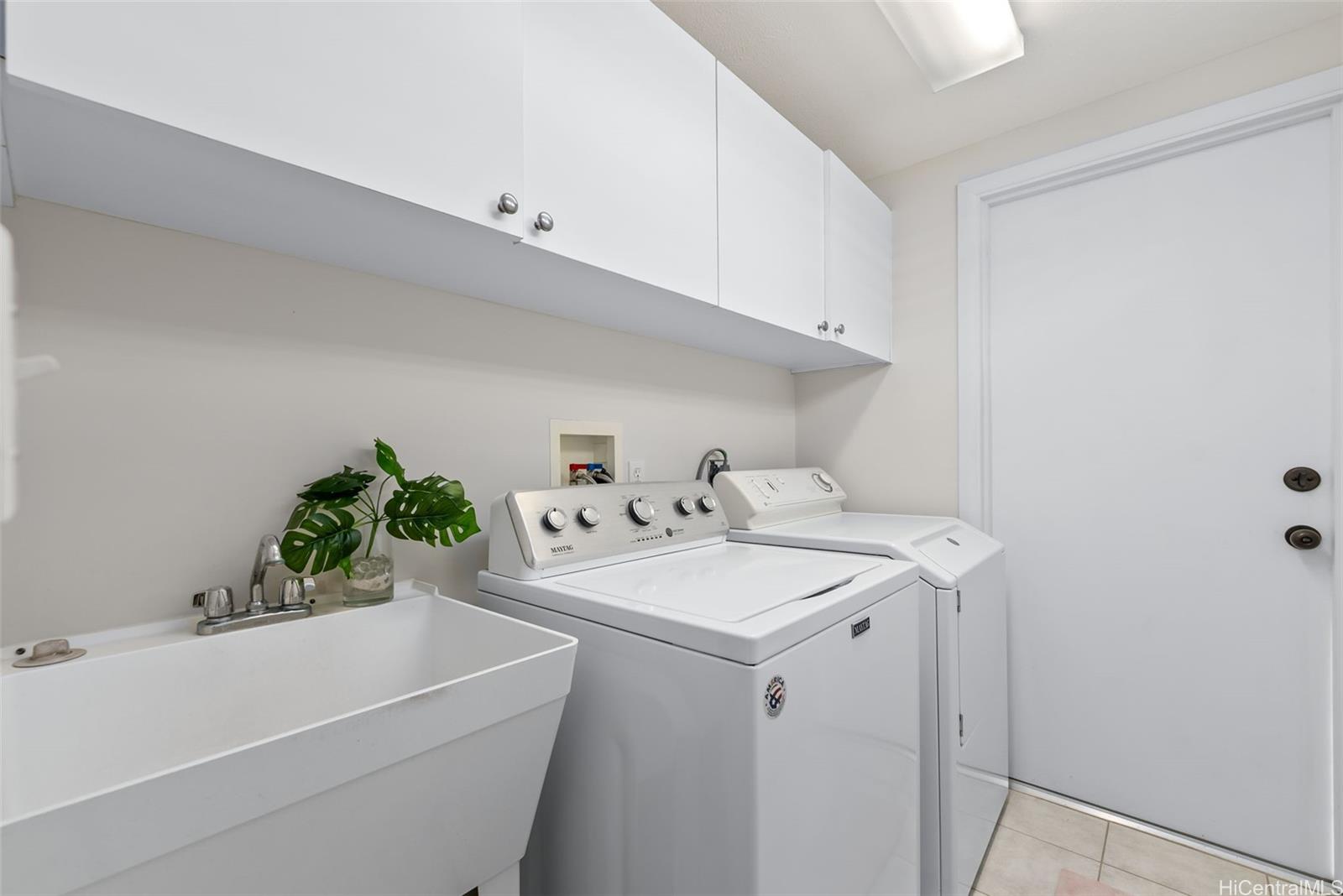 344  Halaki Street Niu Valley, Diamond Head home - photo 20 of 25