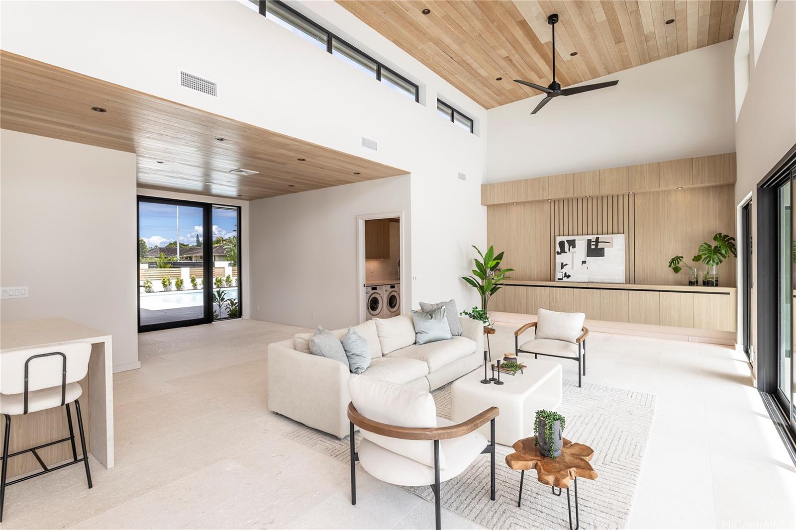 344  Wailupe Circle Wailupe Area, Diamond Head home - photo 4 of 14