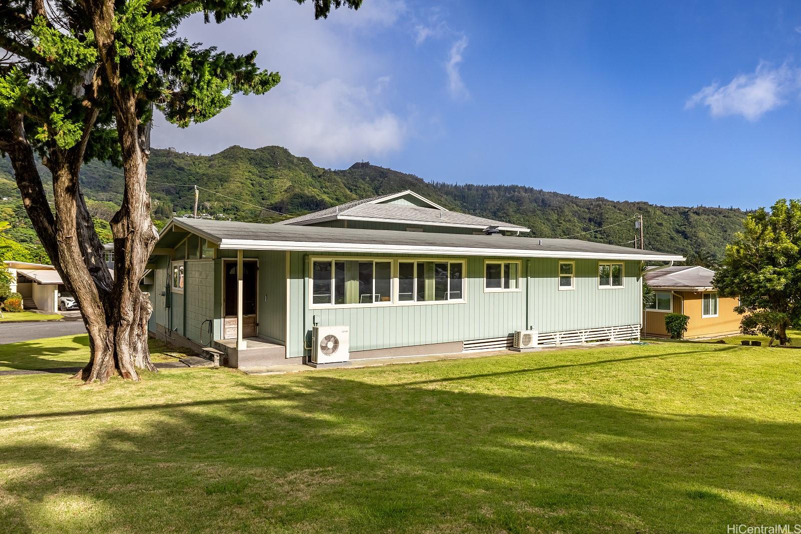 3448  Peneku Place Manoa-upper, Honolulu home - photo 3 of 25