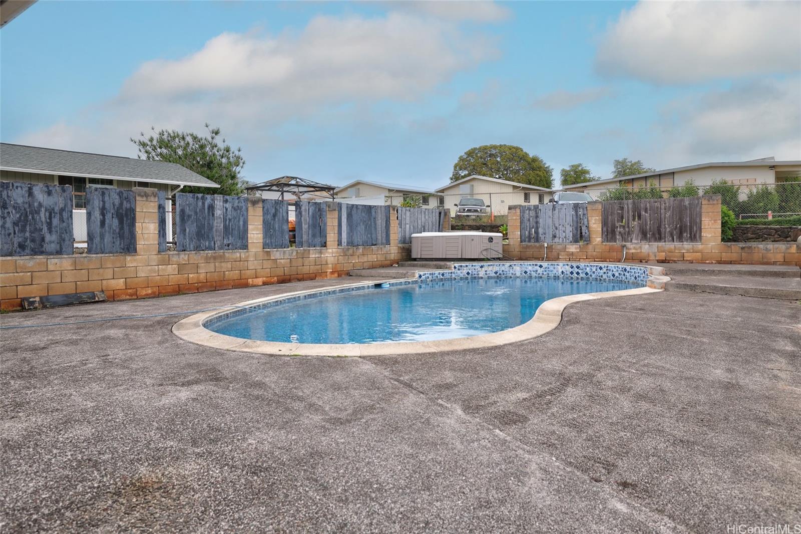 345  Iliwai Drive Wahiawa Area, Central home - photo 19 of 25