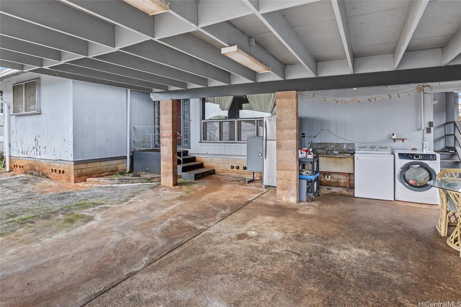 345  Iliwai Drive Wahiawa Area, Central home - photo 21 of 25