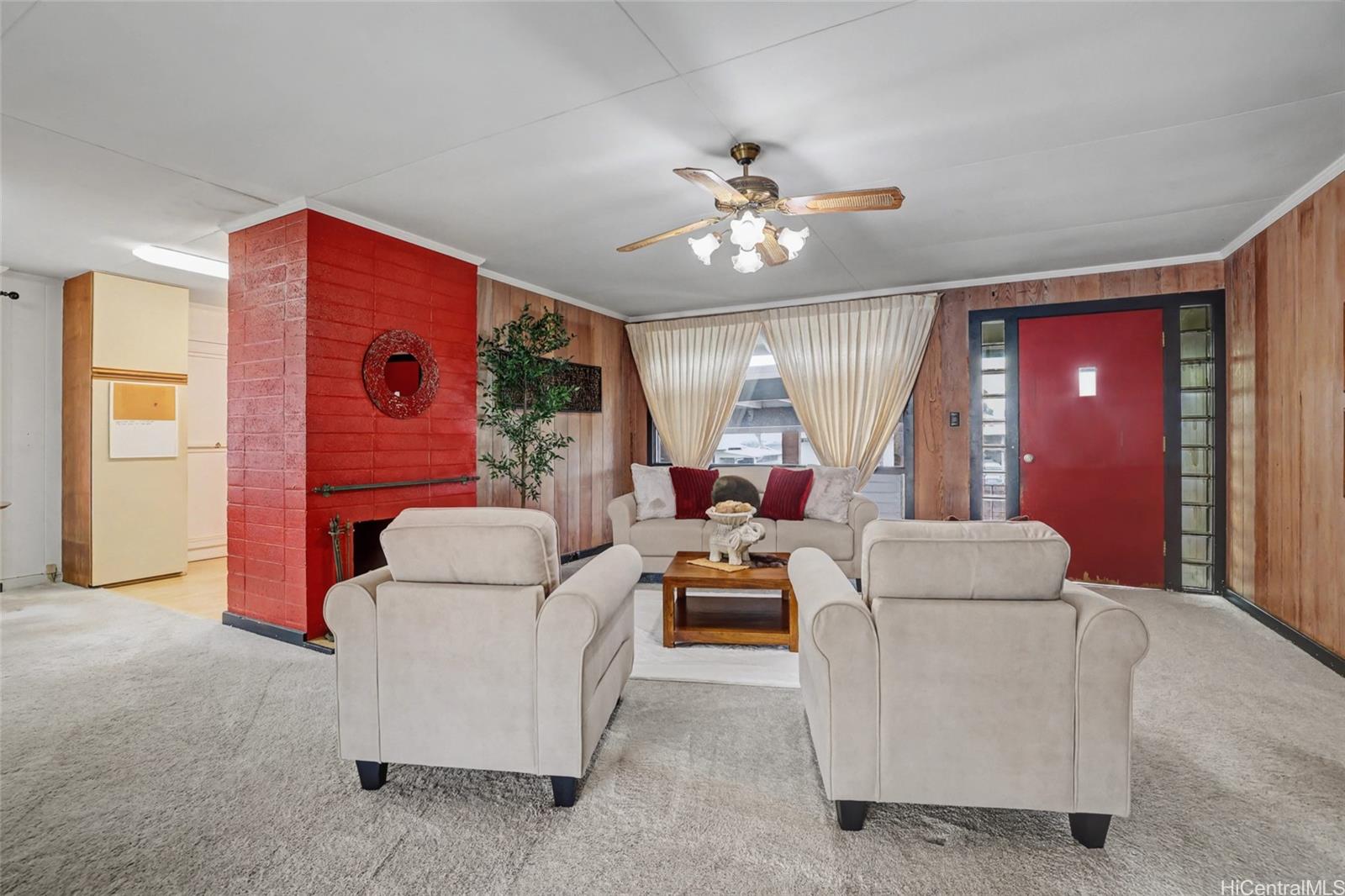 345  Iliwai Drive Wahiawa Area, Central home - photo 4 of 25